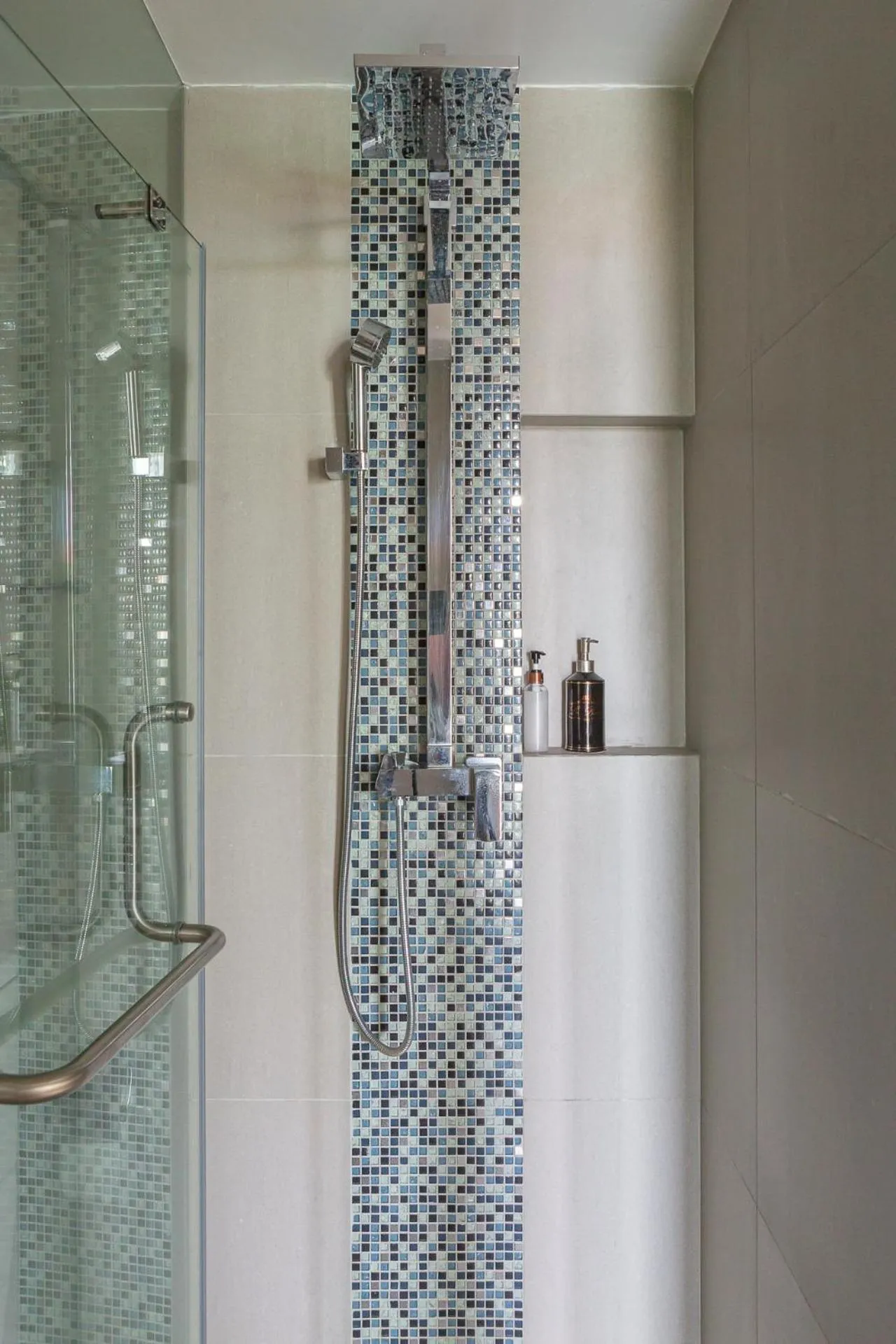 Shower in Oceanstone by Holy Cow, 2-BR, 90 m2, pool view