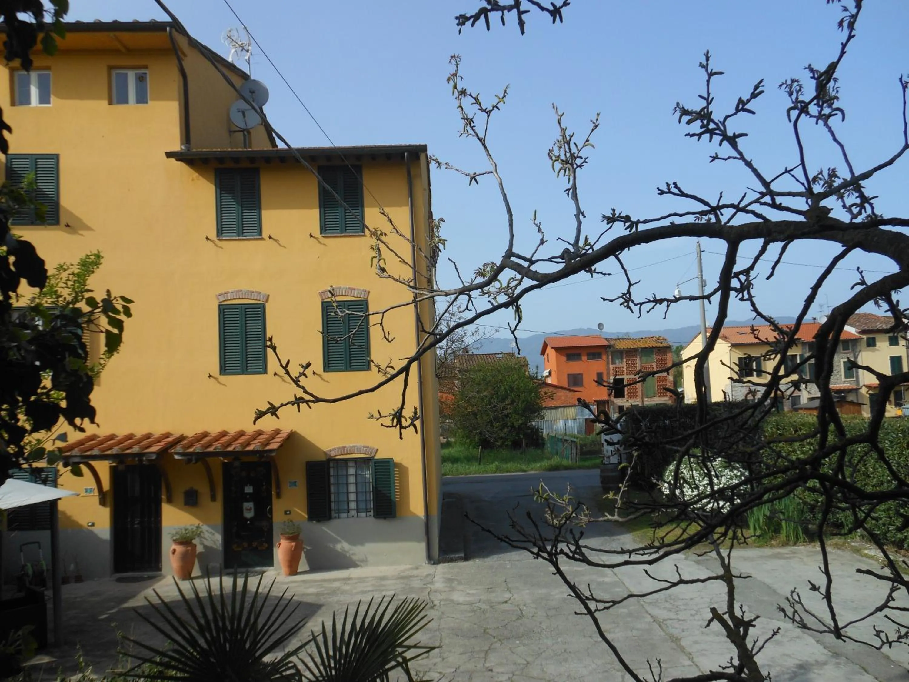 Facade/entrance in B&B La Corte