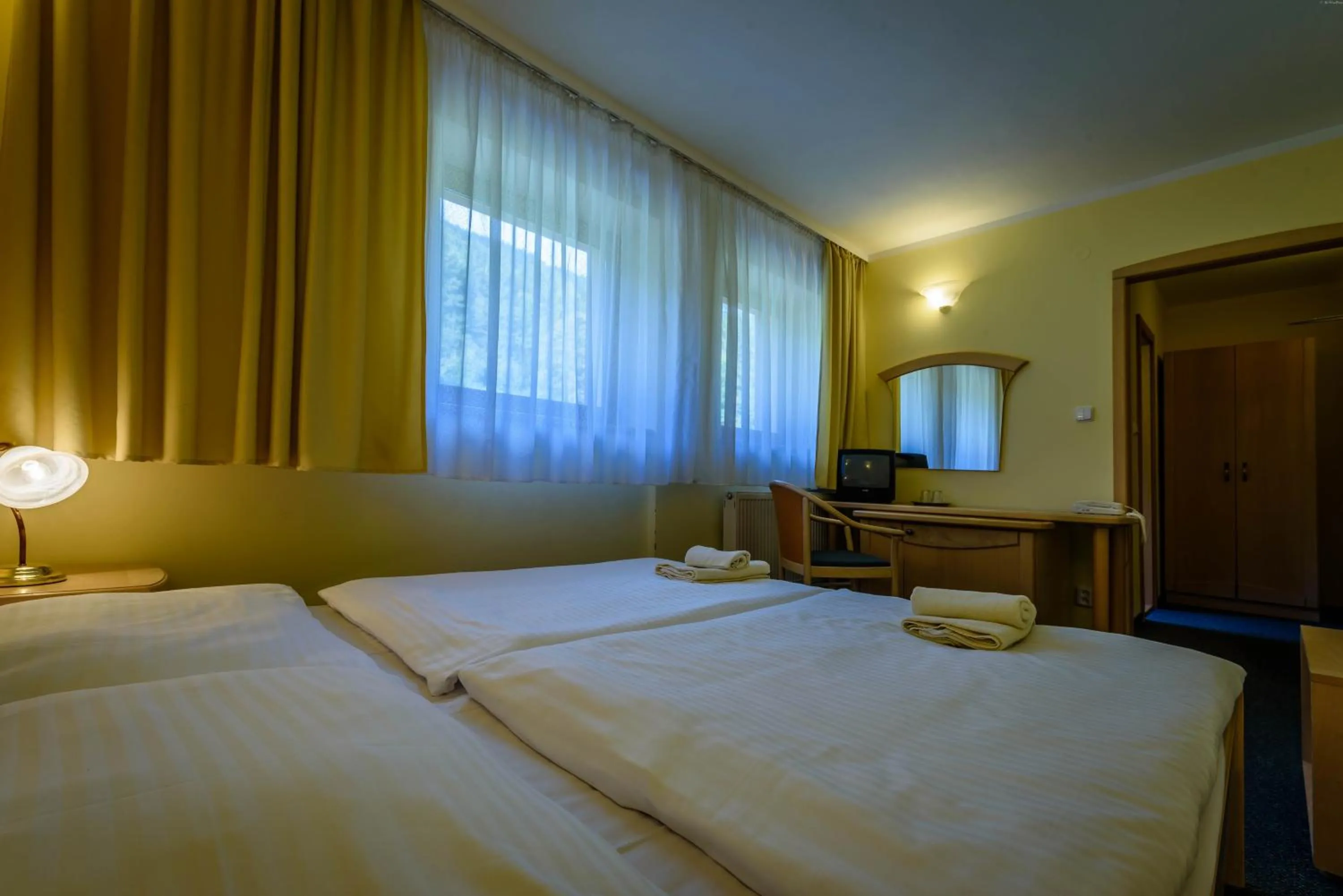 Photo of the whole room, Bed in Hotel Boboty