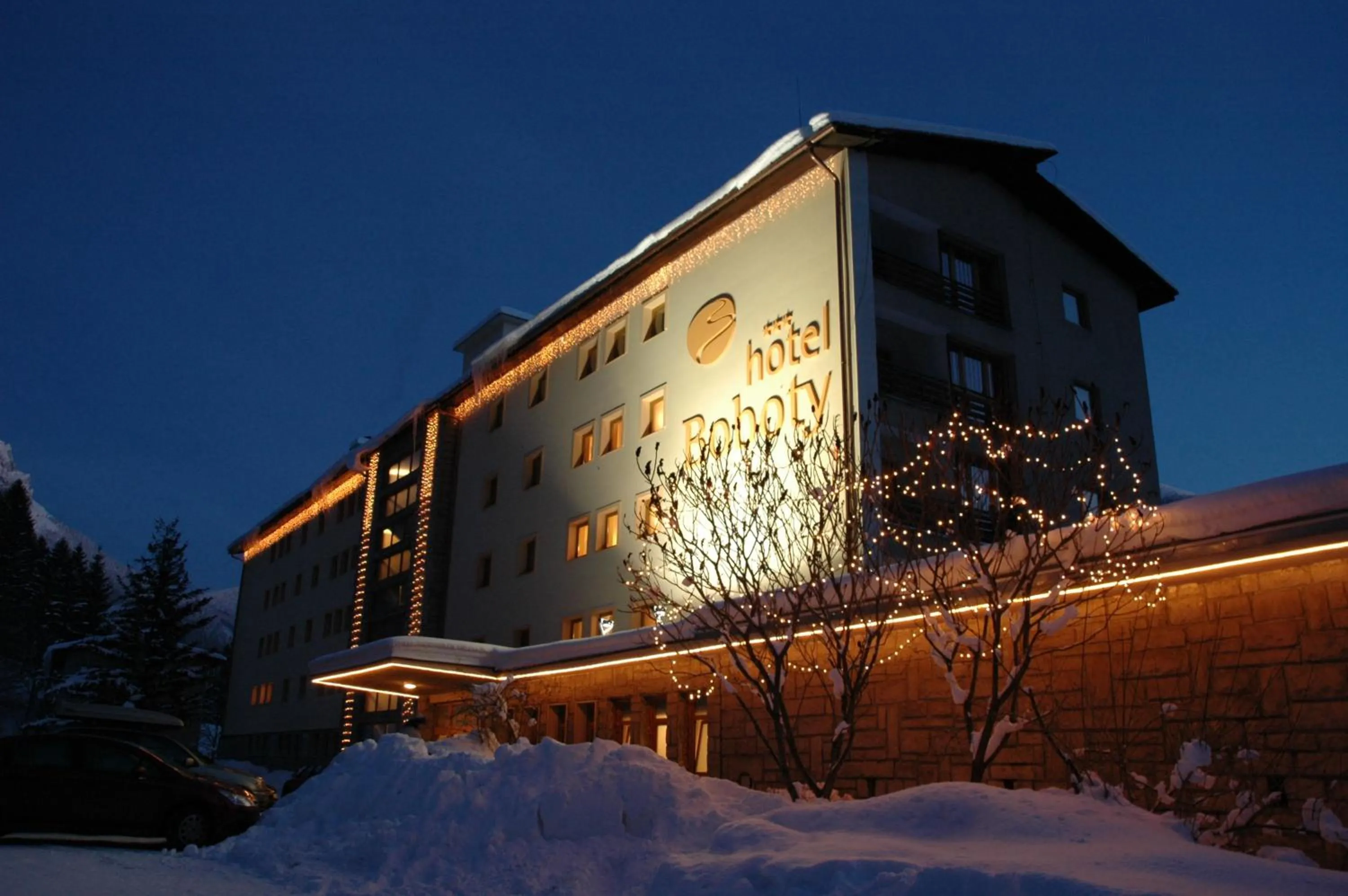 Facade/entrance in Hotel Boboty