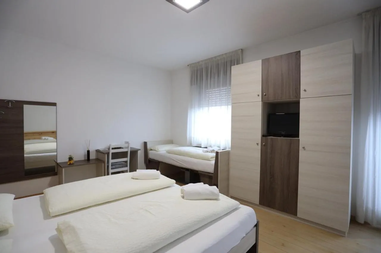 Bed in Albergo Bellaria