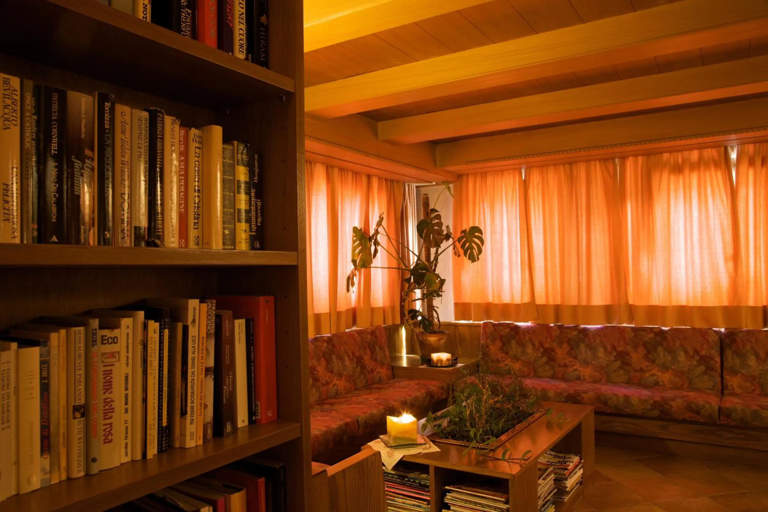 Library in Albergo Bellaria