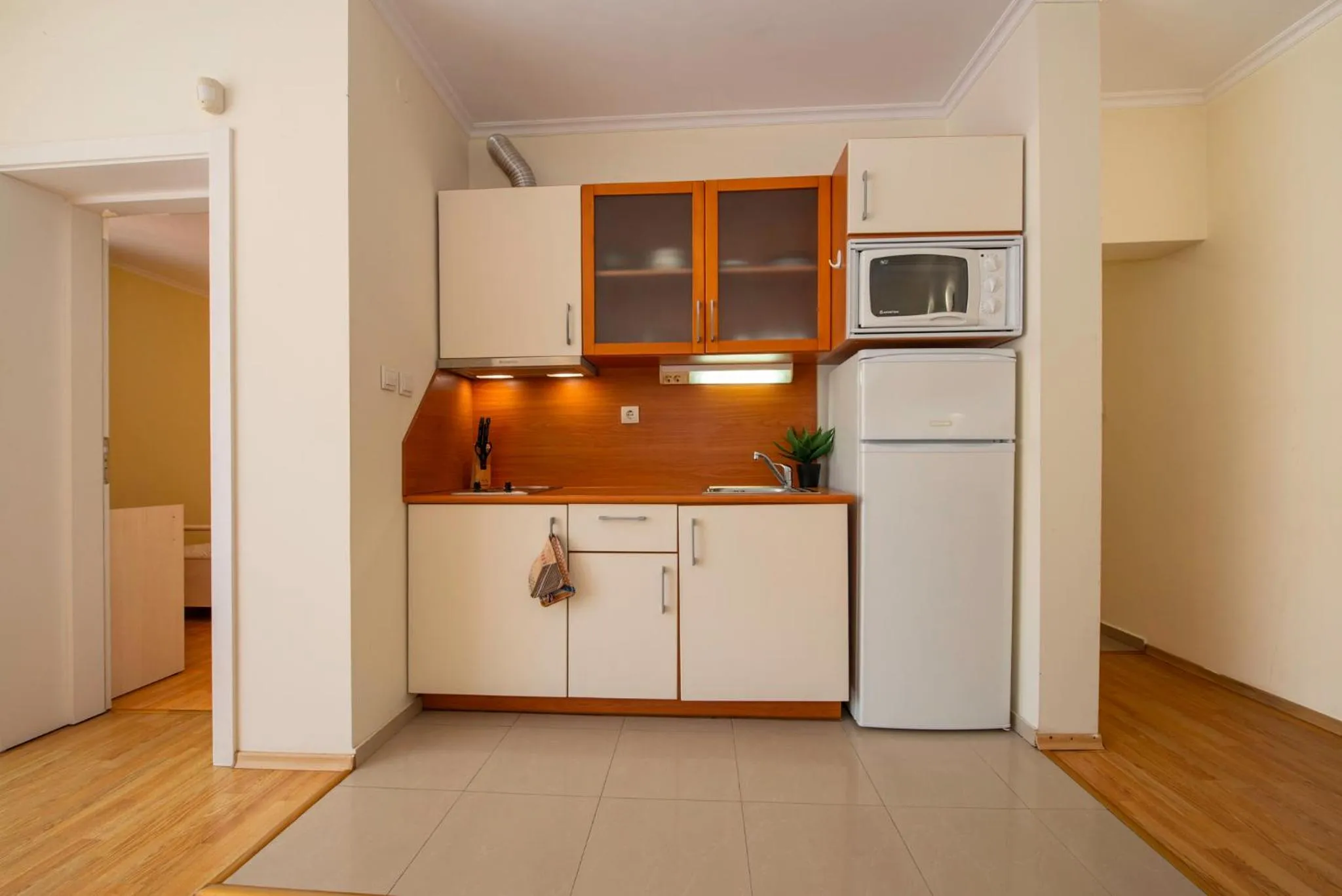 Kitchen or kitchenette in Sun City I Apartments