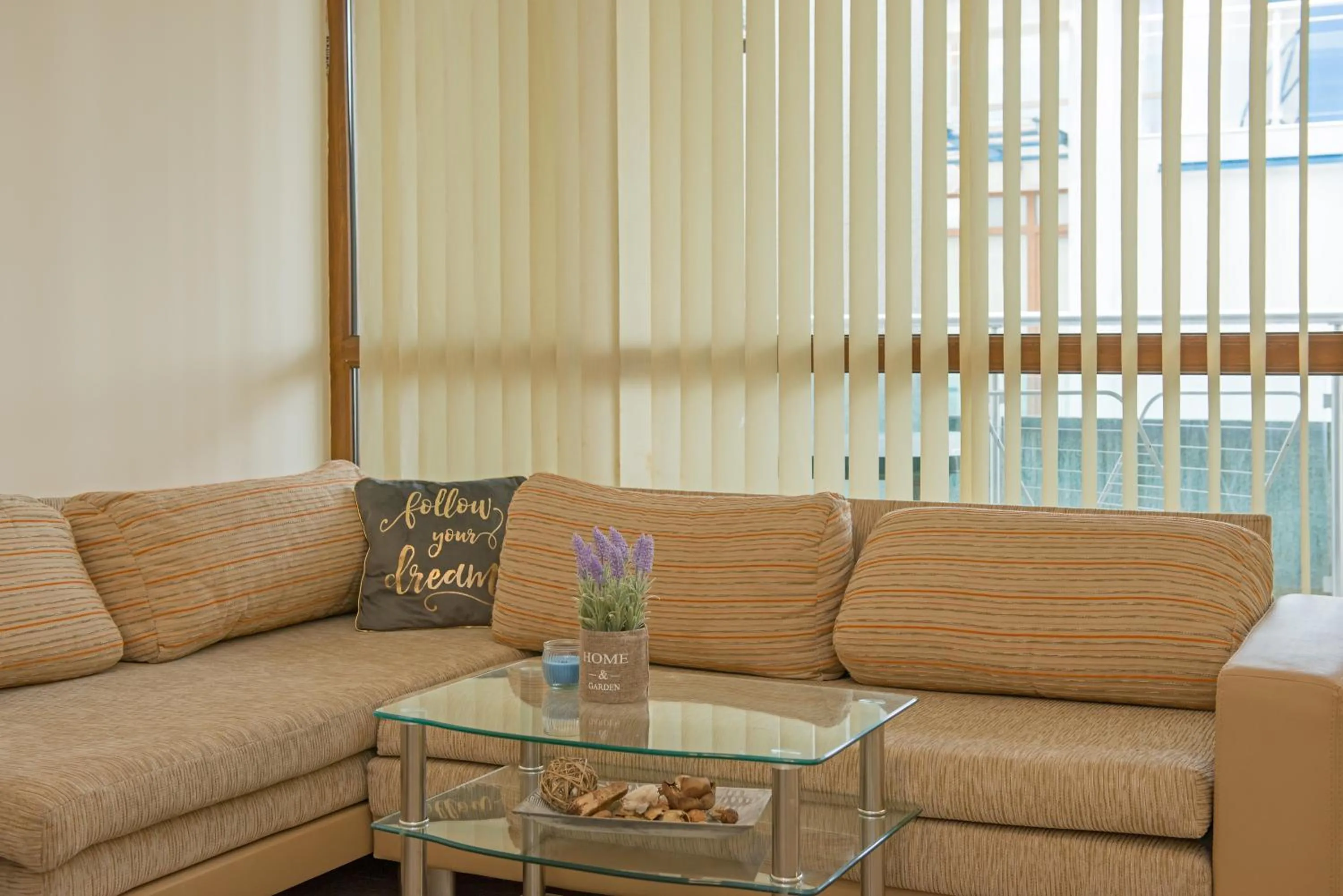 Bed in Sun City I Apartments