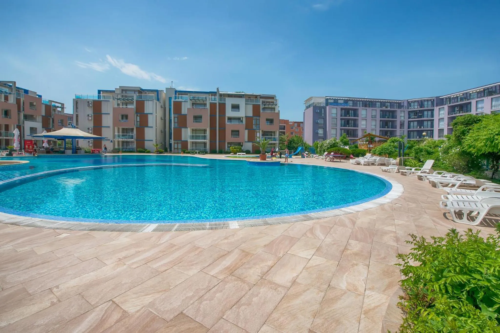 Property building in Sun City I Apartments