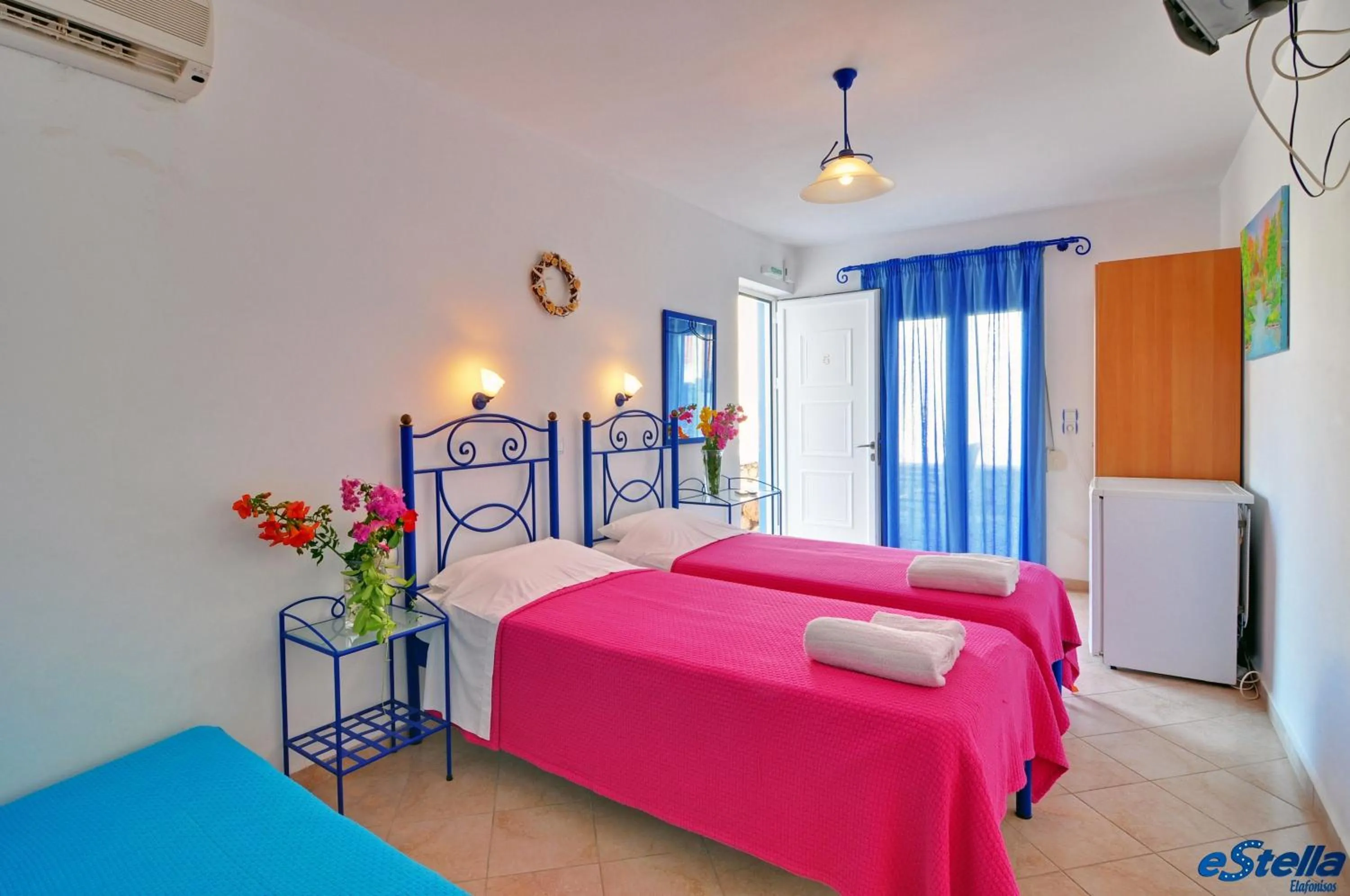 Bedroom, Bed in Estella Studios