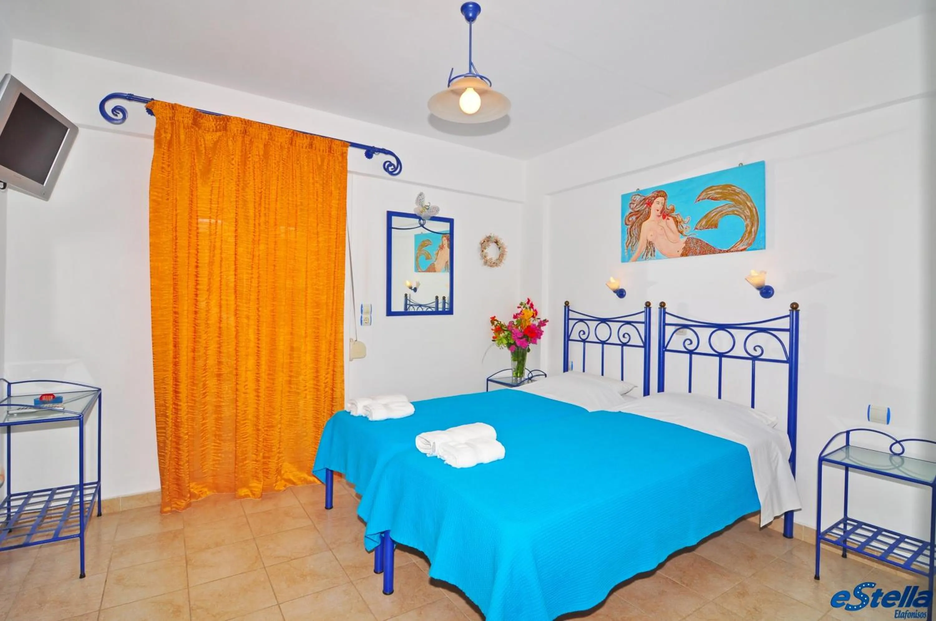 Bedroom, Bed in Estella Studios