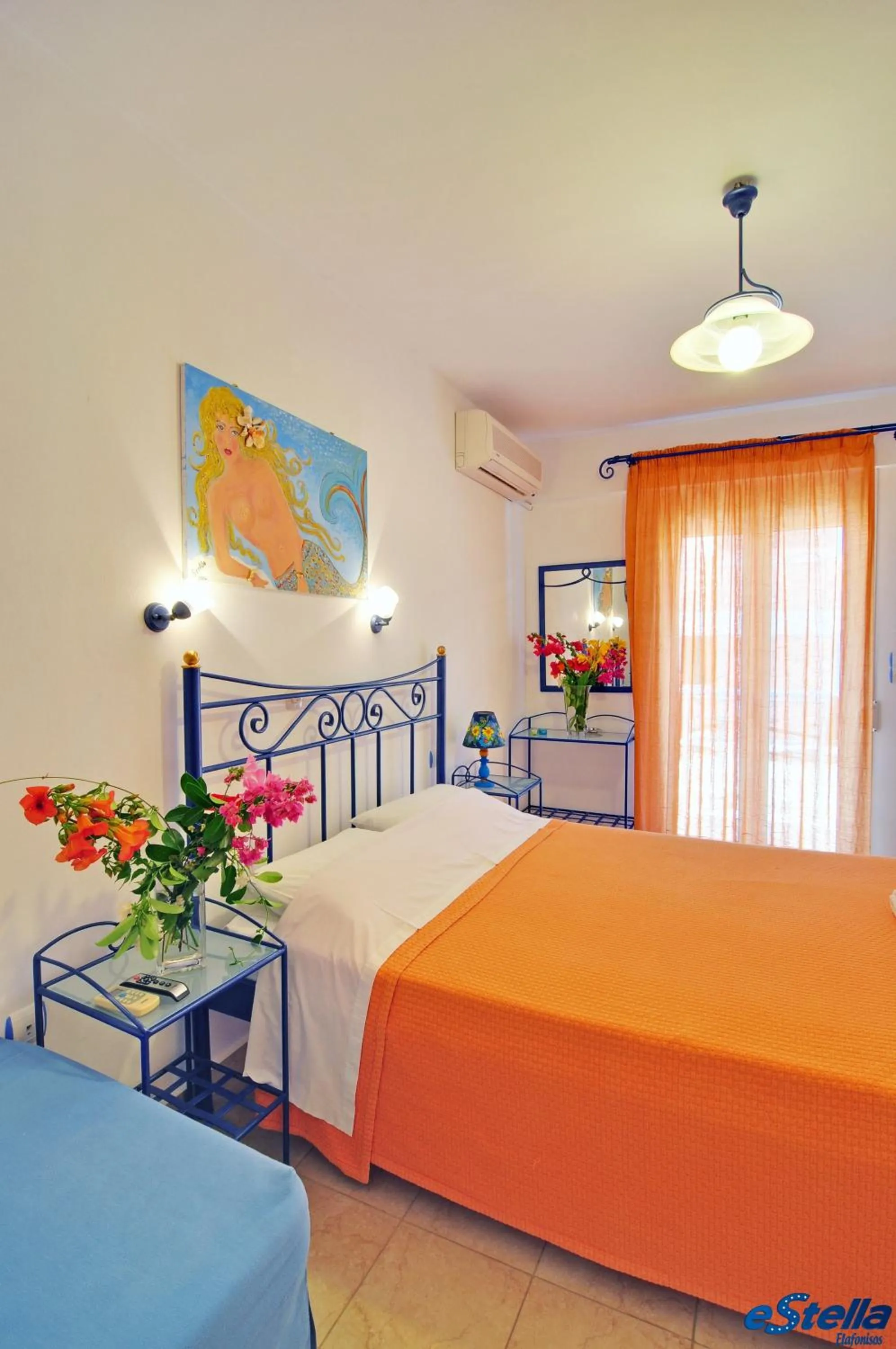 Bedroom, Bed in Estella Studios