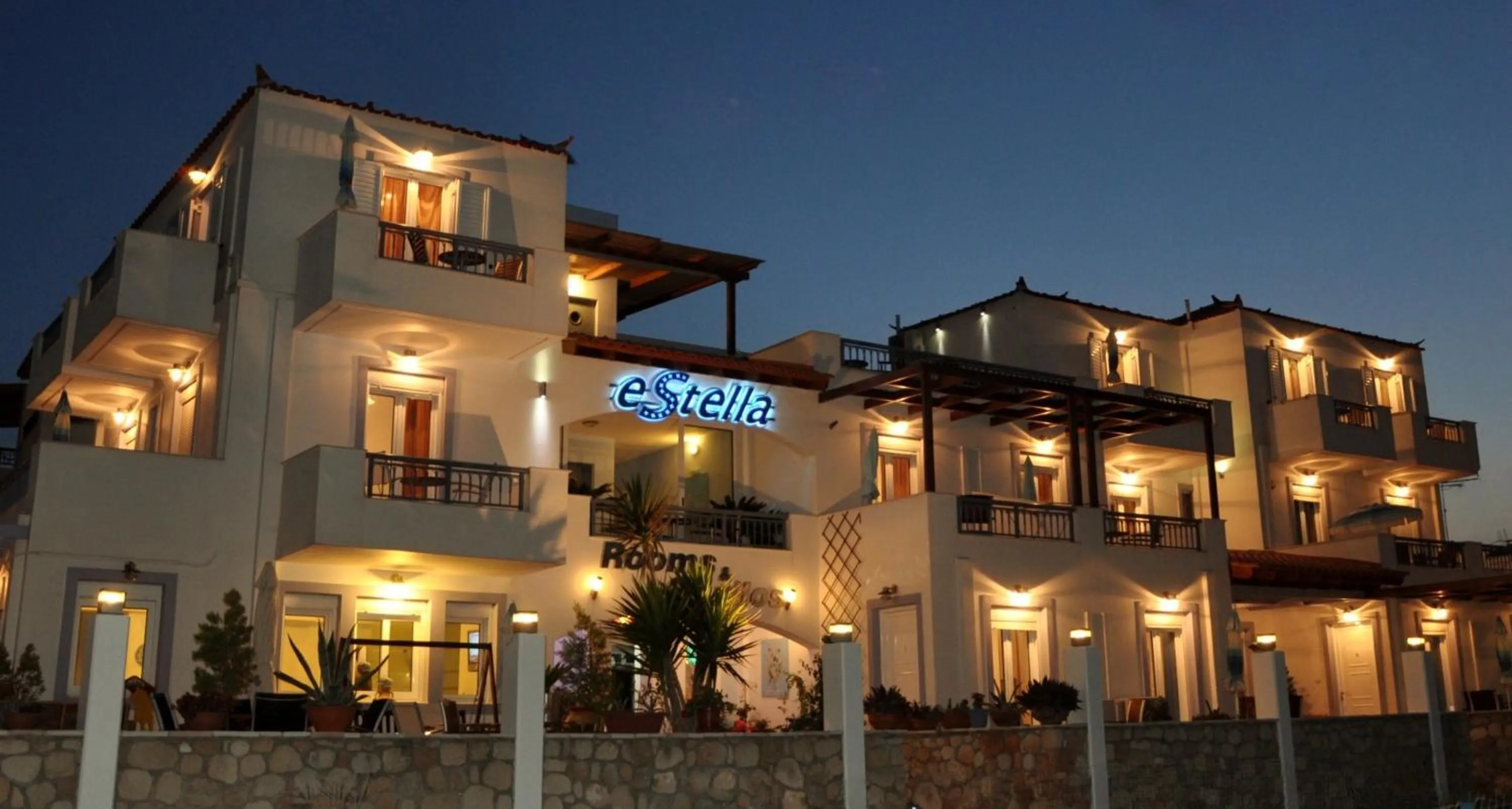 Facade/entrance in Estella Studios