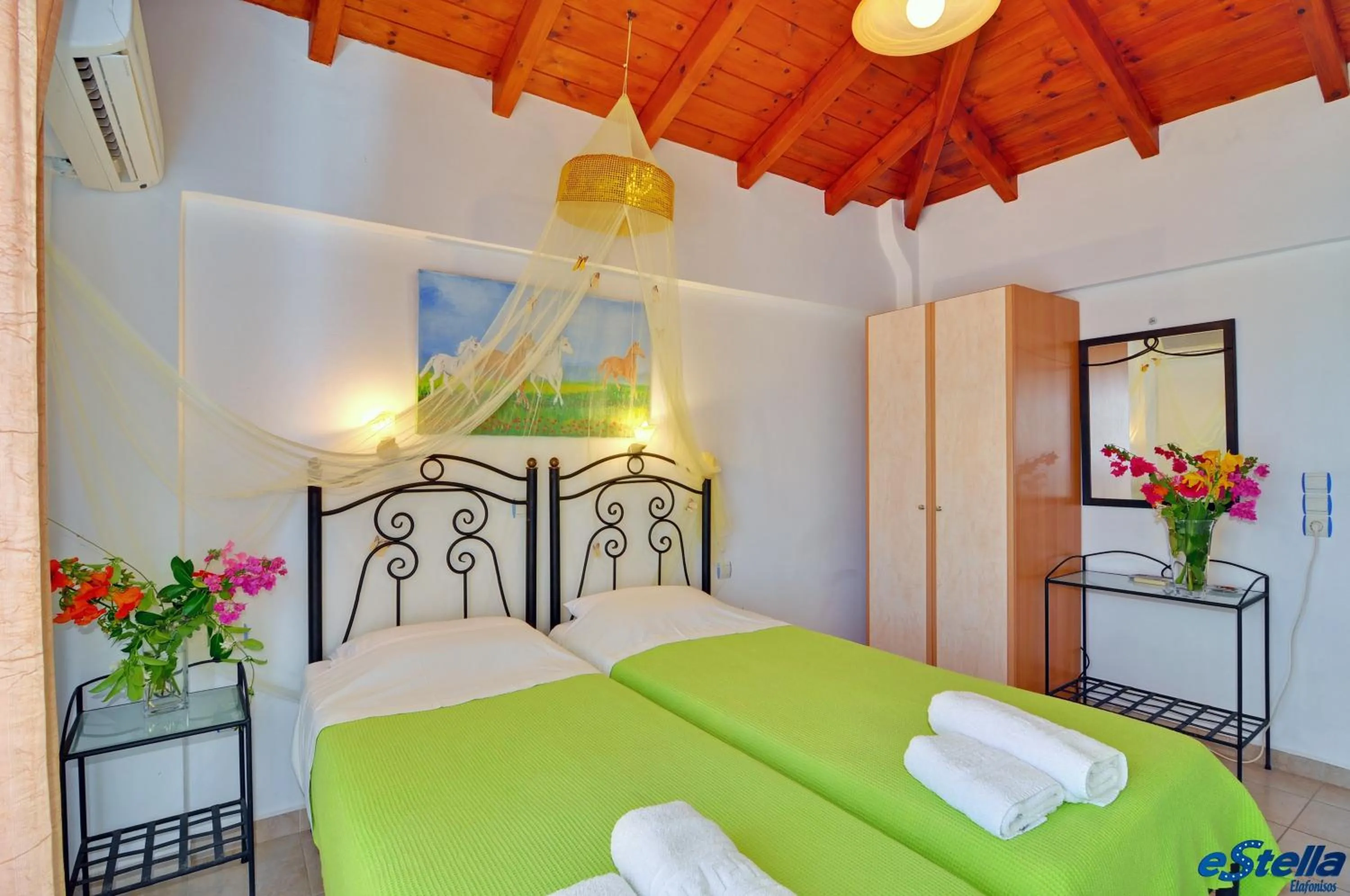 Bedroom, Bed in Estella Studios