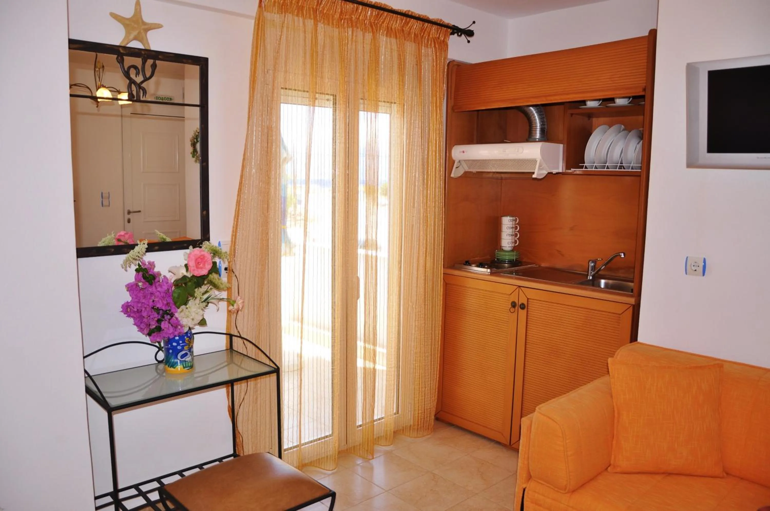 Kitchen or kitchenette in Estella Studios