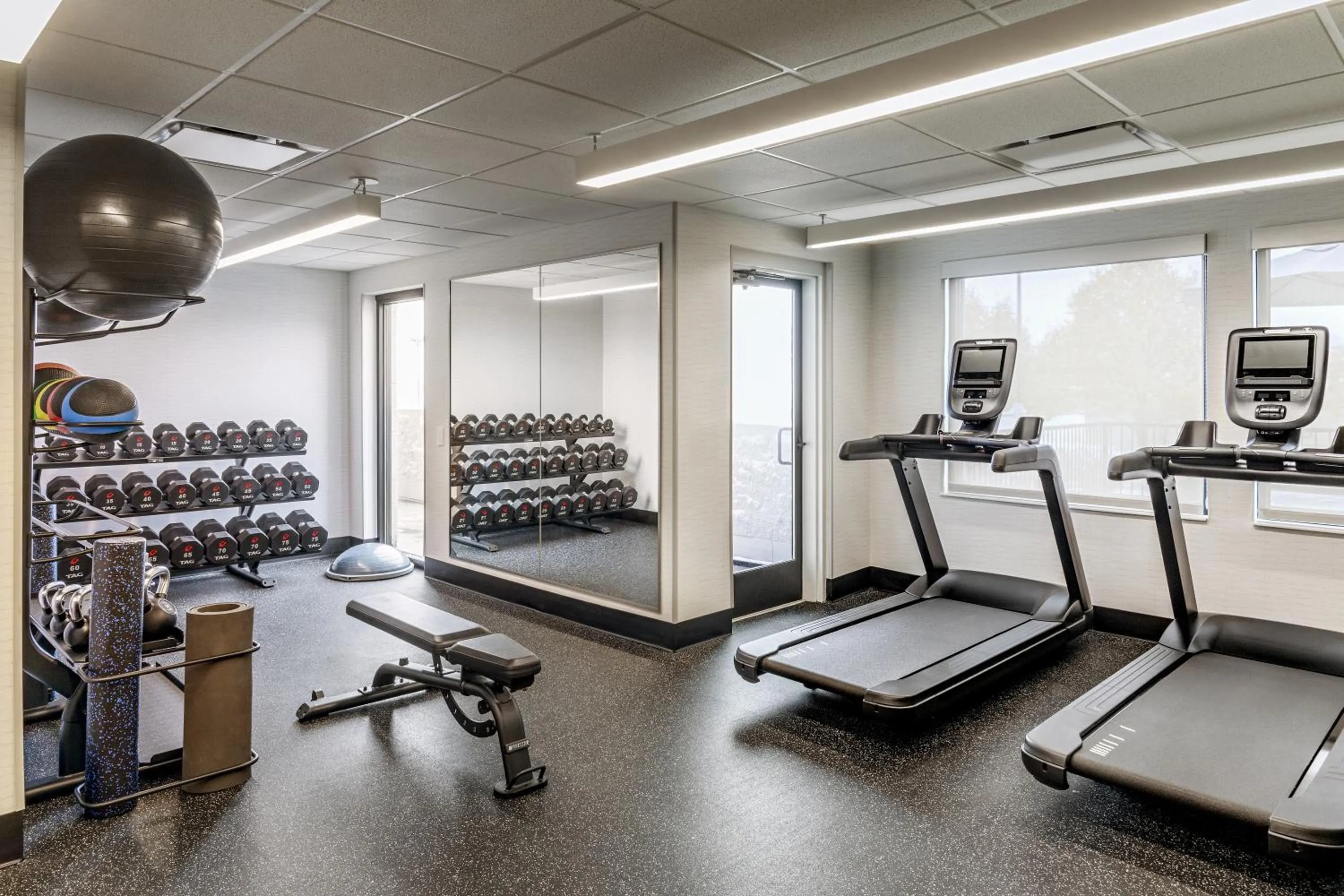 Fitness centre/facilities in Spark by Hilton Denver International Airport