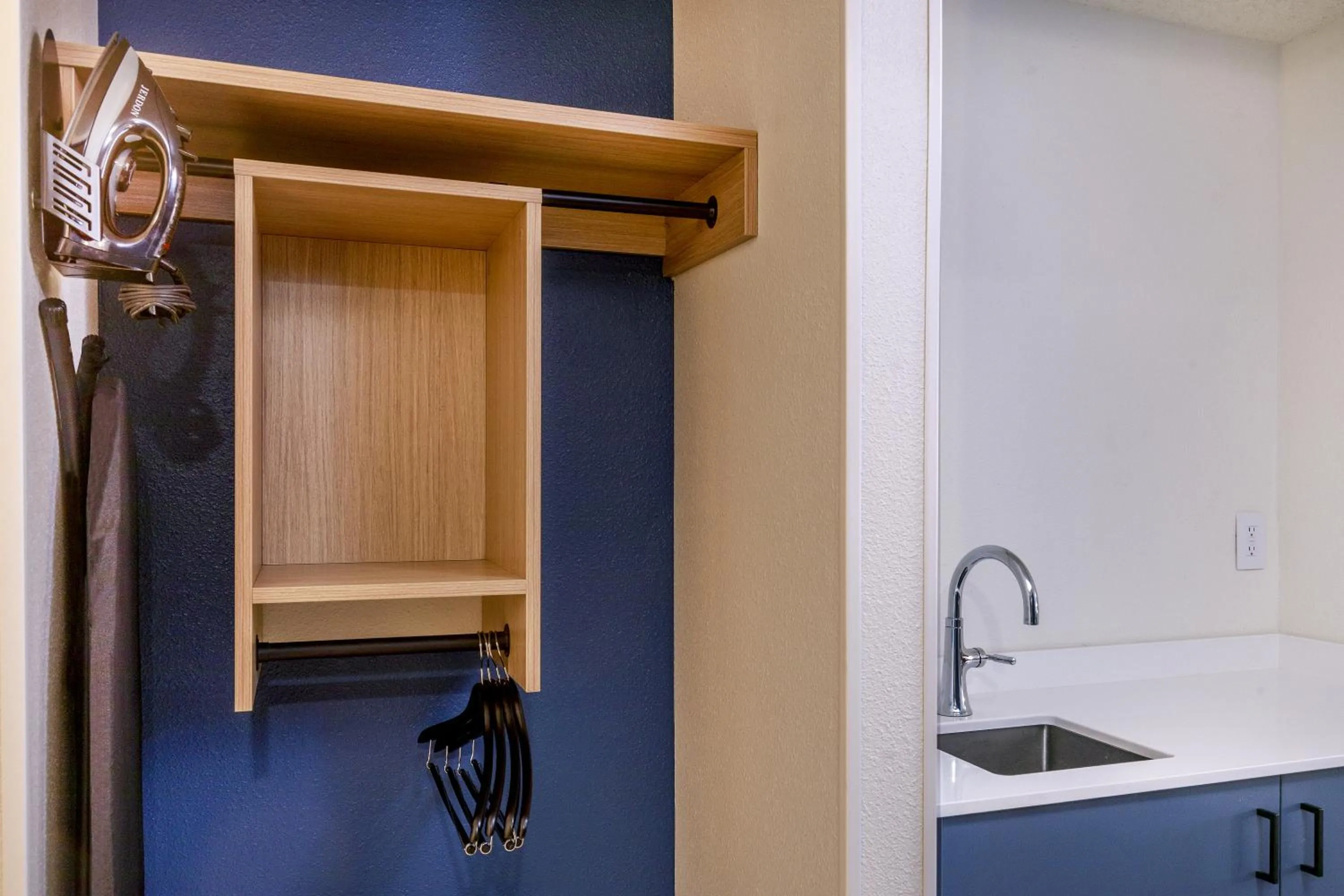 storage in Spark by Hilton Denver International Airport