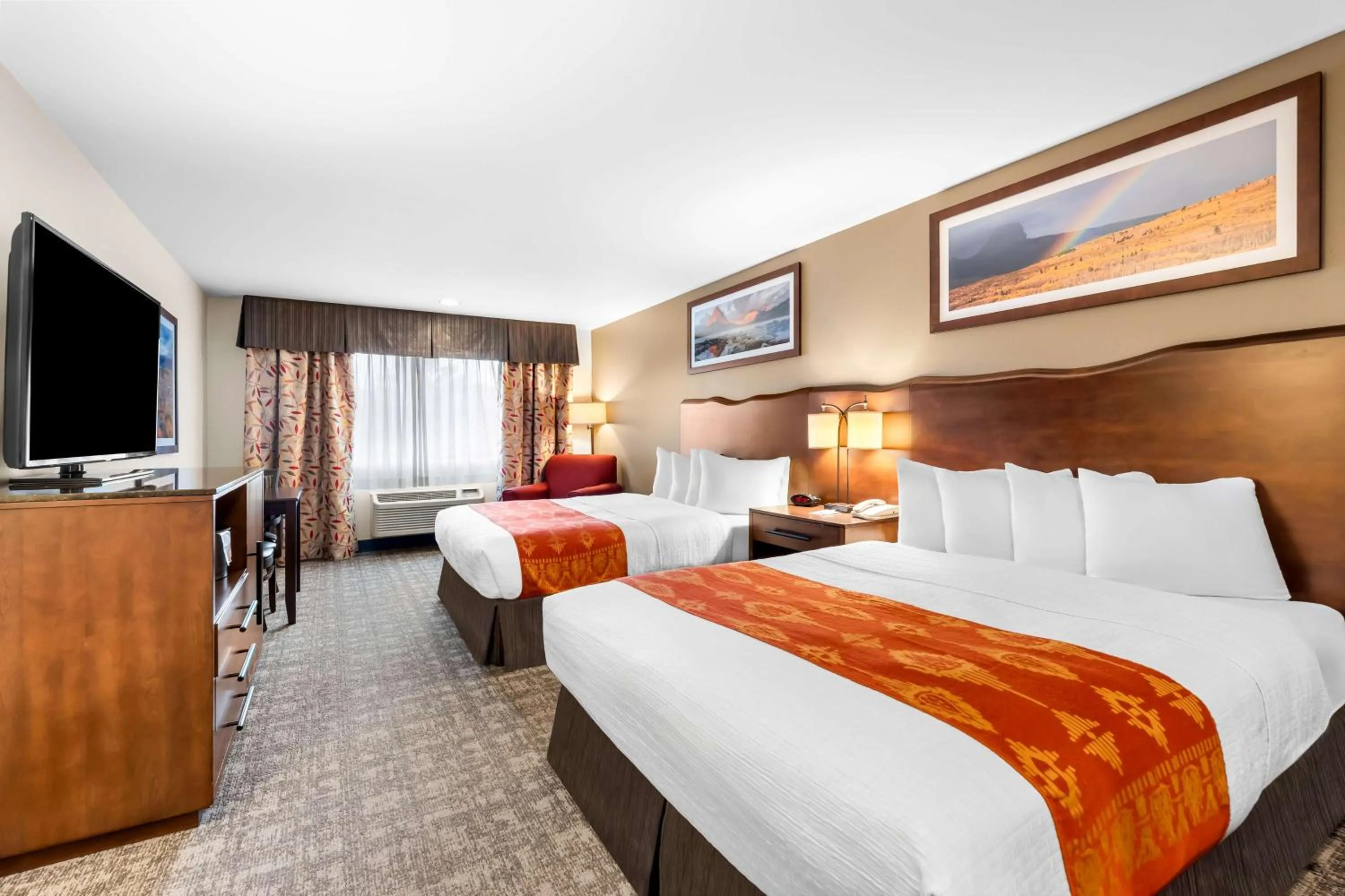 Bedroom, Bed in Best Western Rocky Mountain Lodge