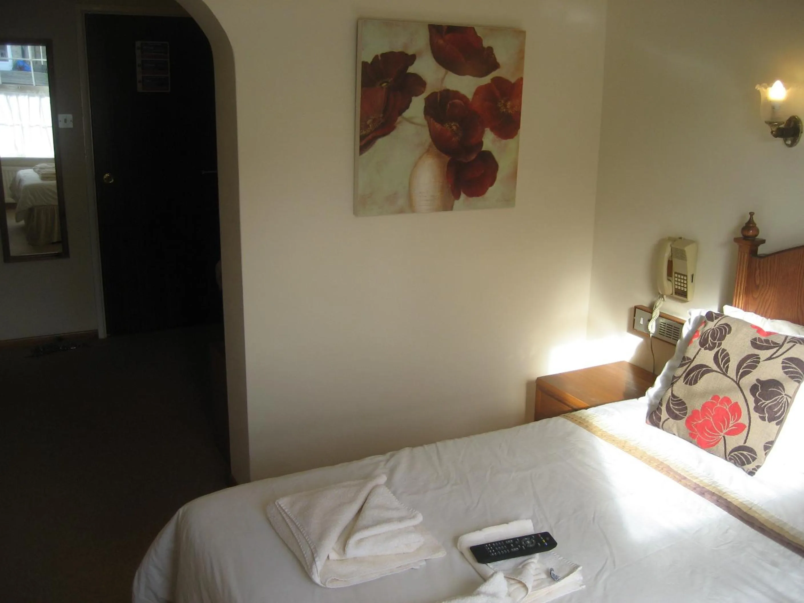 Bed in Priory Lodge Hotel