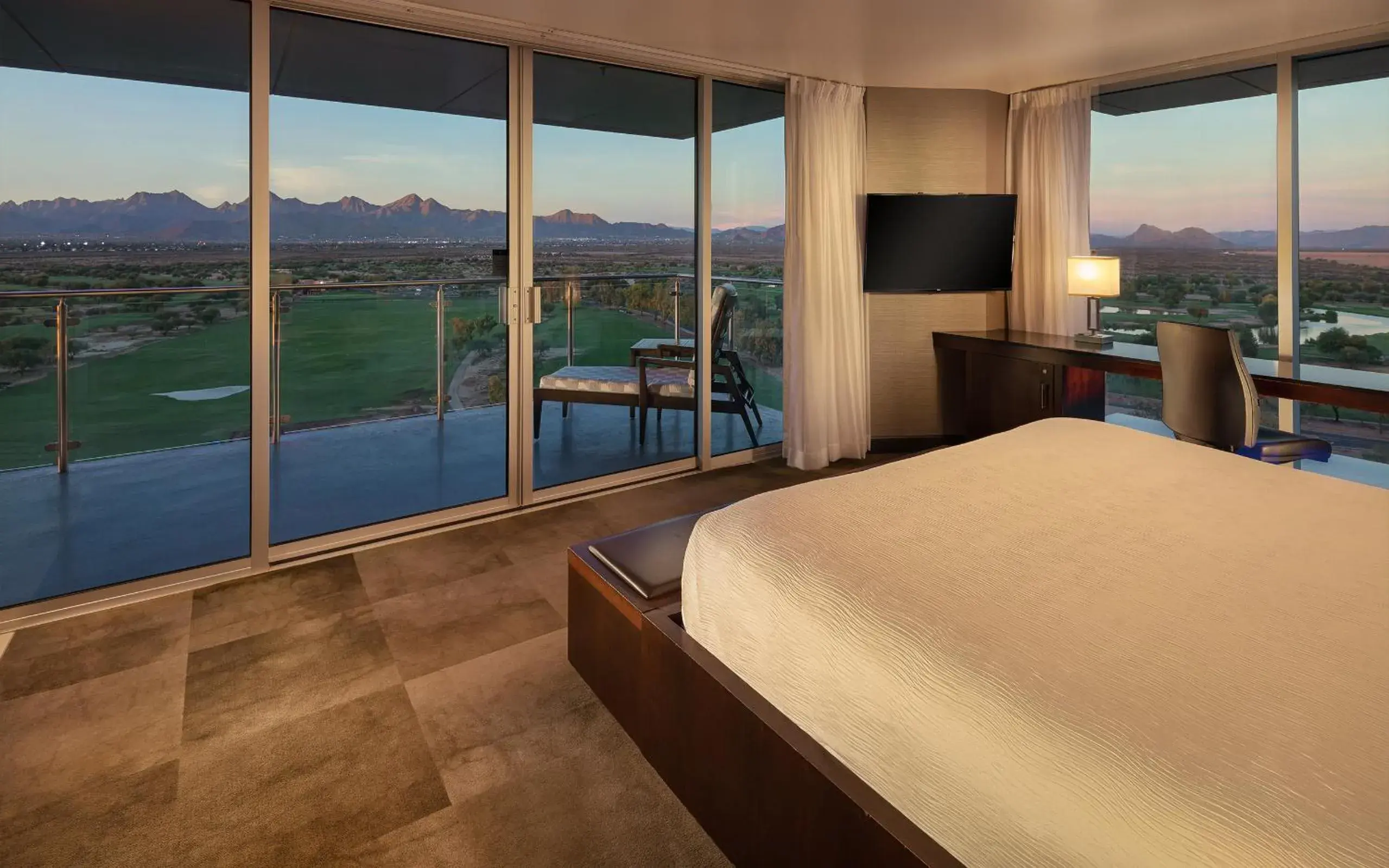 Executive Room in Talking Stick Resort Executive Room in Talking Stick Resort