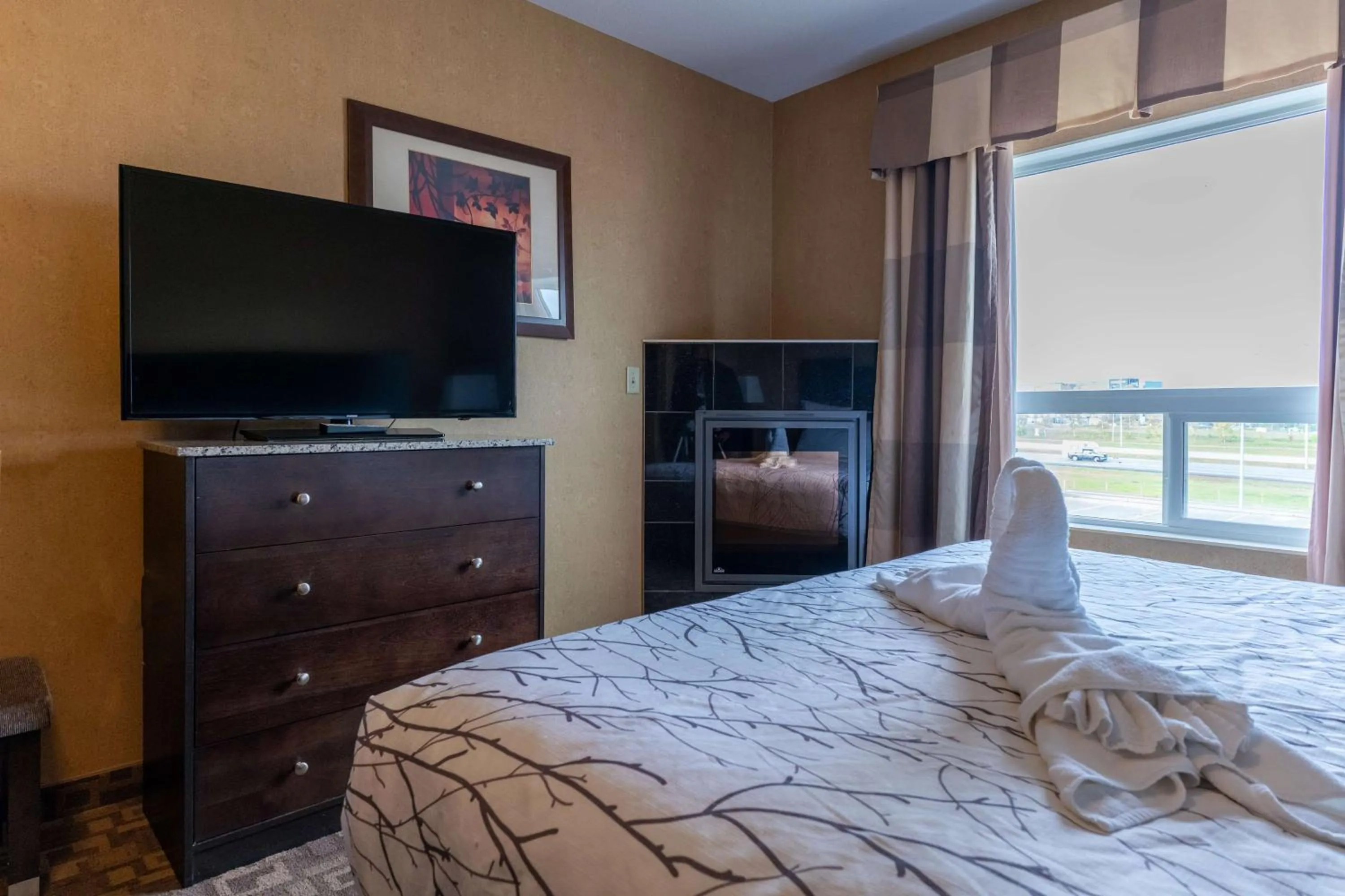 Bedroom, Bed in Best Western Plus South Edmonton Inn & Suites