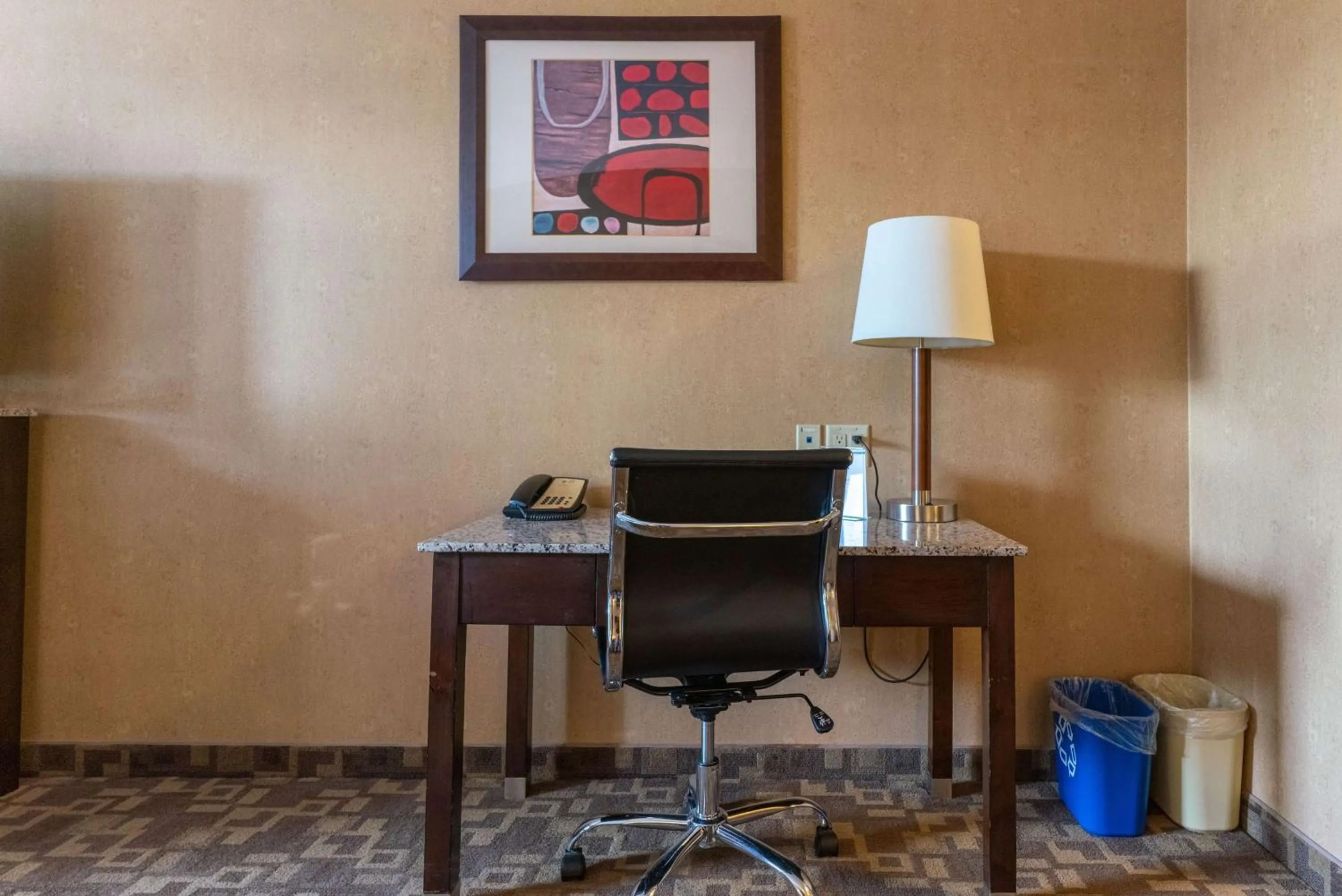 Bedroom in Best Western Plus South Edmonton Inn & Suites