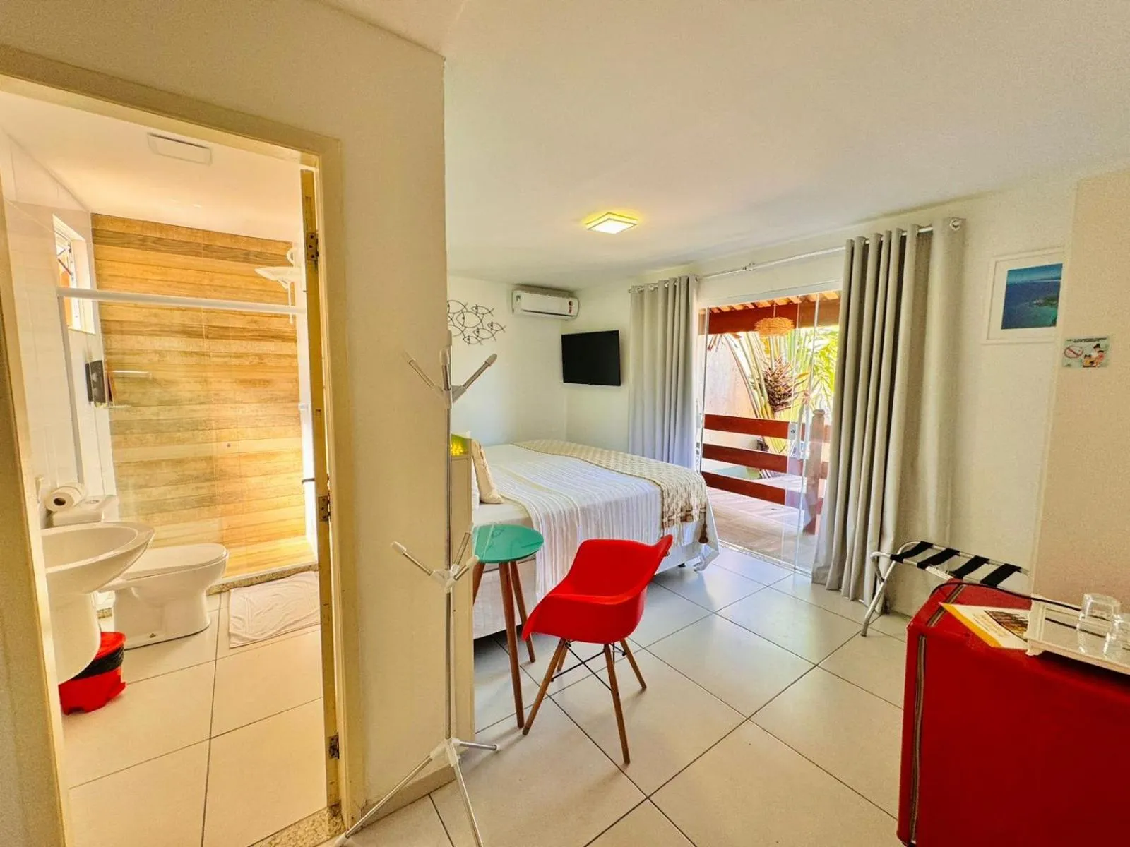 Photo of the whole room in Pousada Arraial Inn