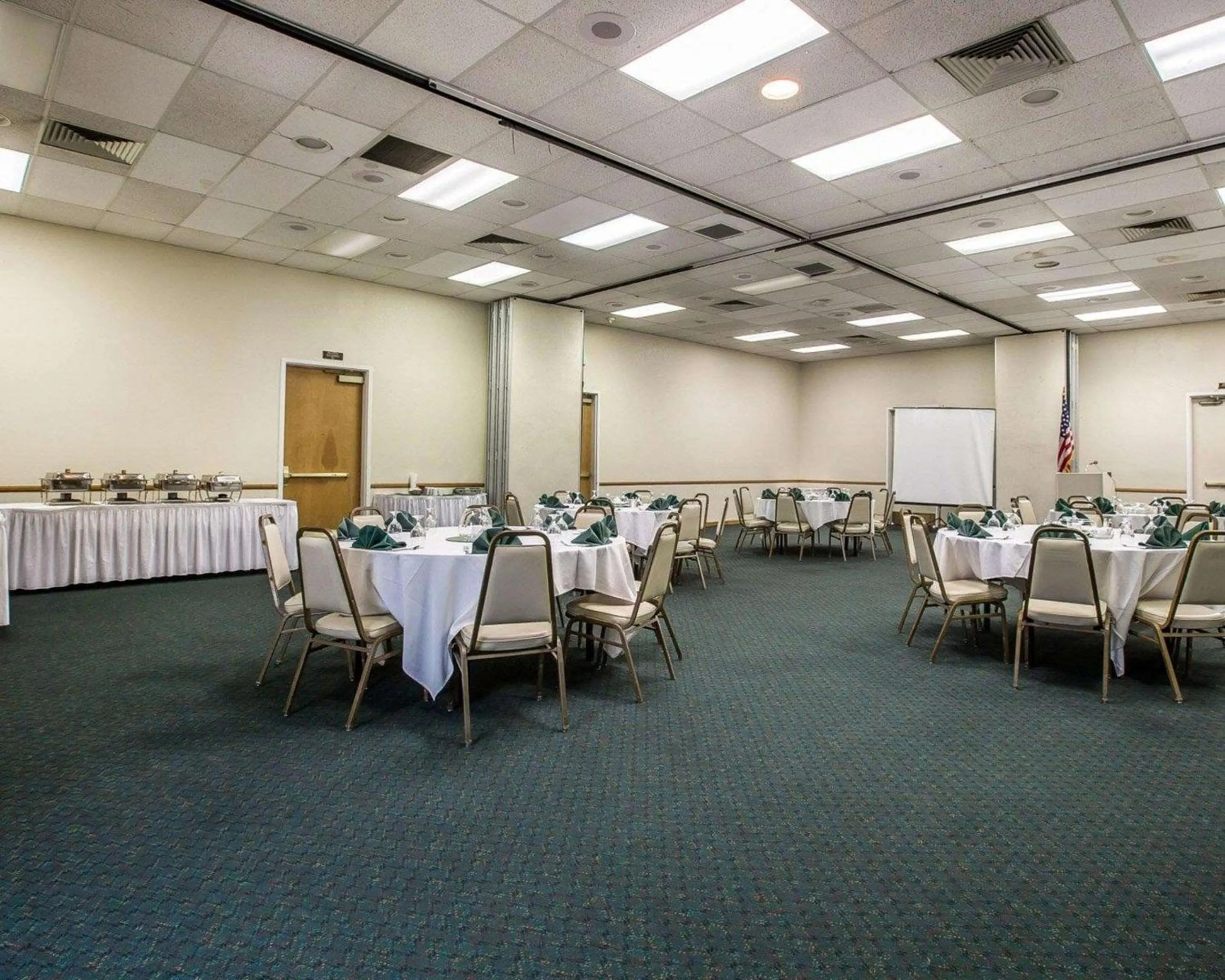 Meeting/conference room in Clarion Inn Near China Lake Naval Station