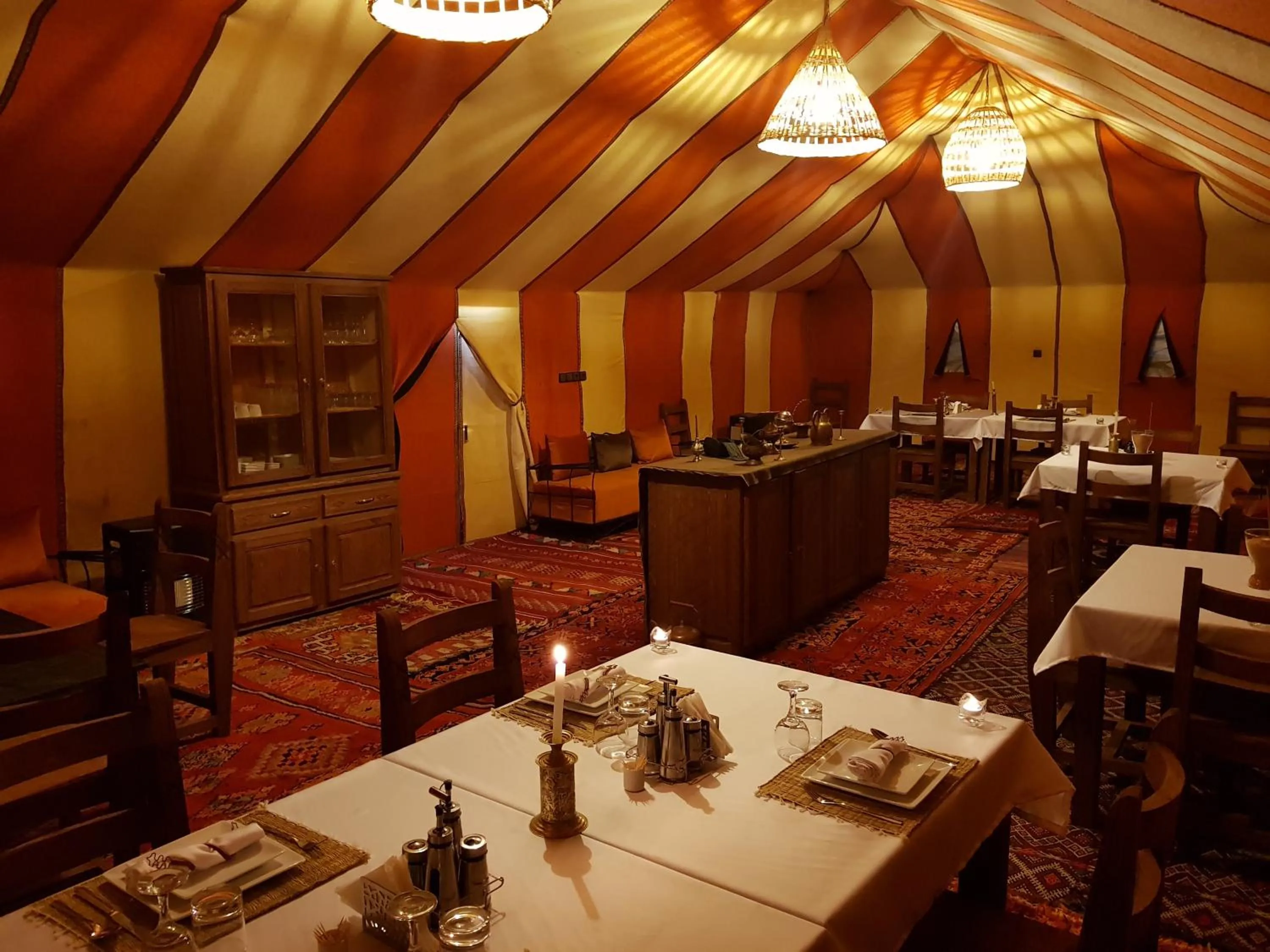 Restaurant/places to eat in Erg Chebbi Camp