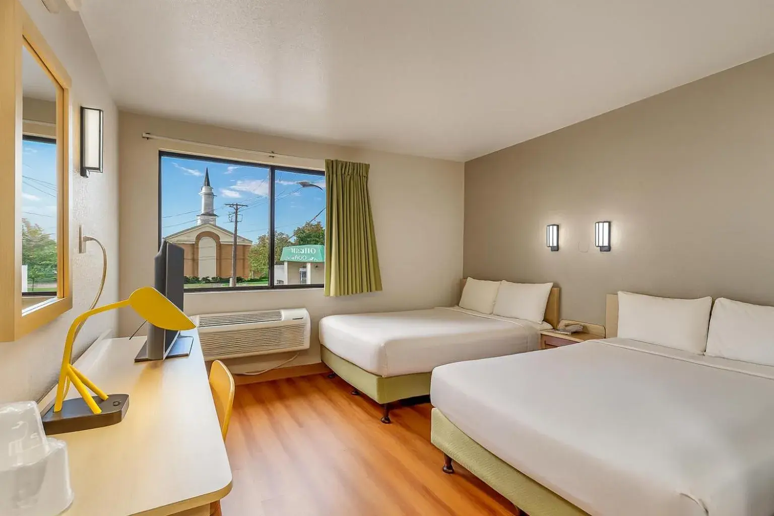 Quadruple Room - Non-Smoking in Motel 6 Ogden, UT- Downtown Quadruple Room - Non-Smoking in Motel 6 Ogden, UT- Downtown