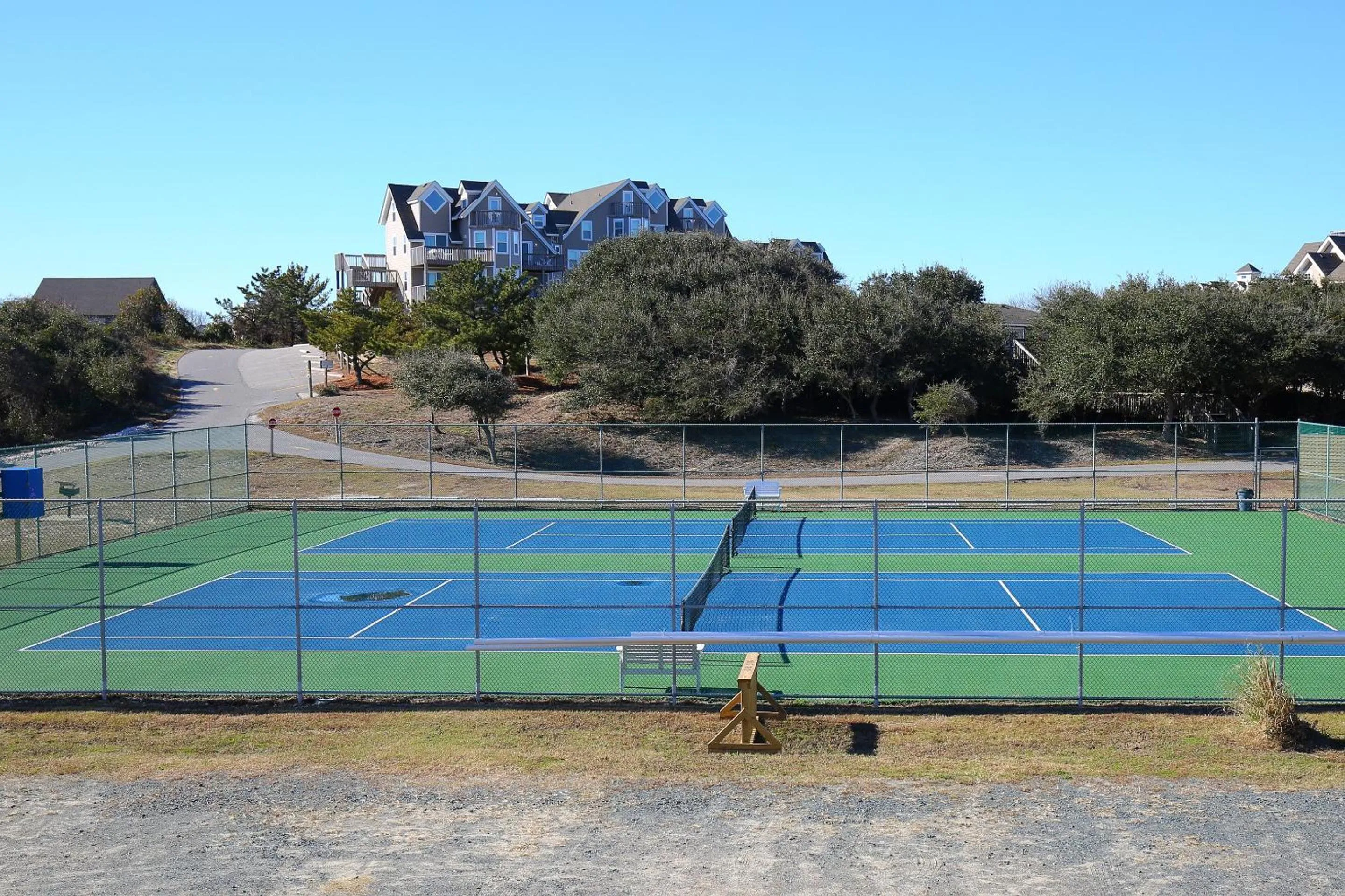 Tennis court in Barrier Island Station