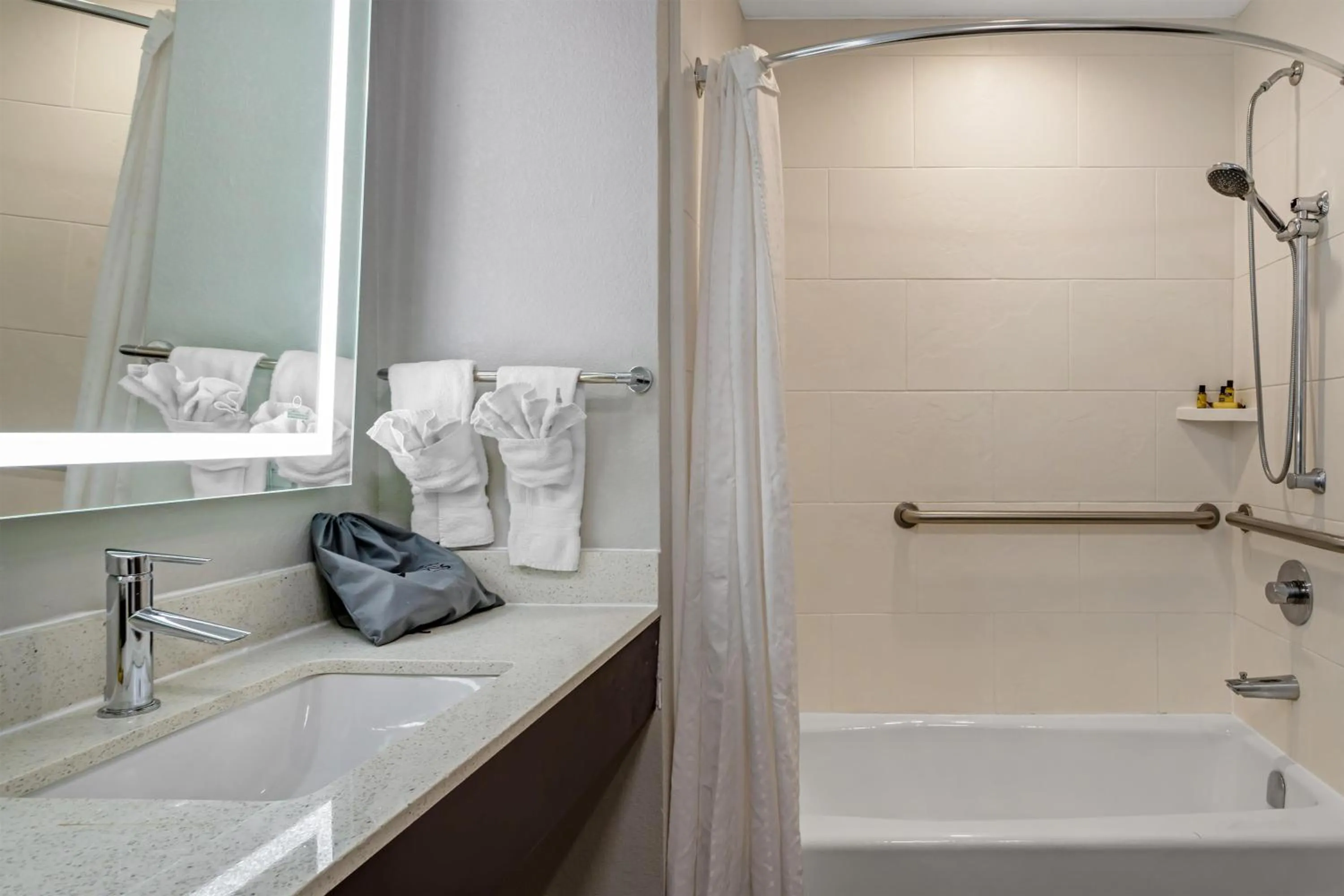 Bathroom in Best Western Plus Bay City Inn & Suites