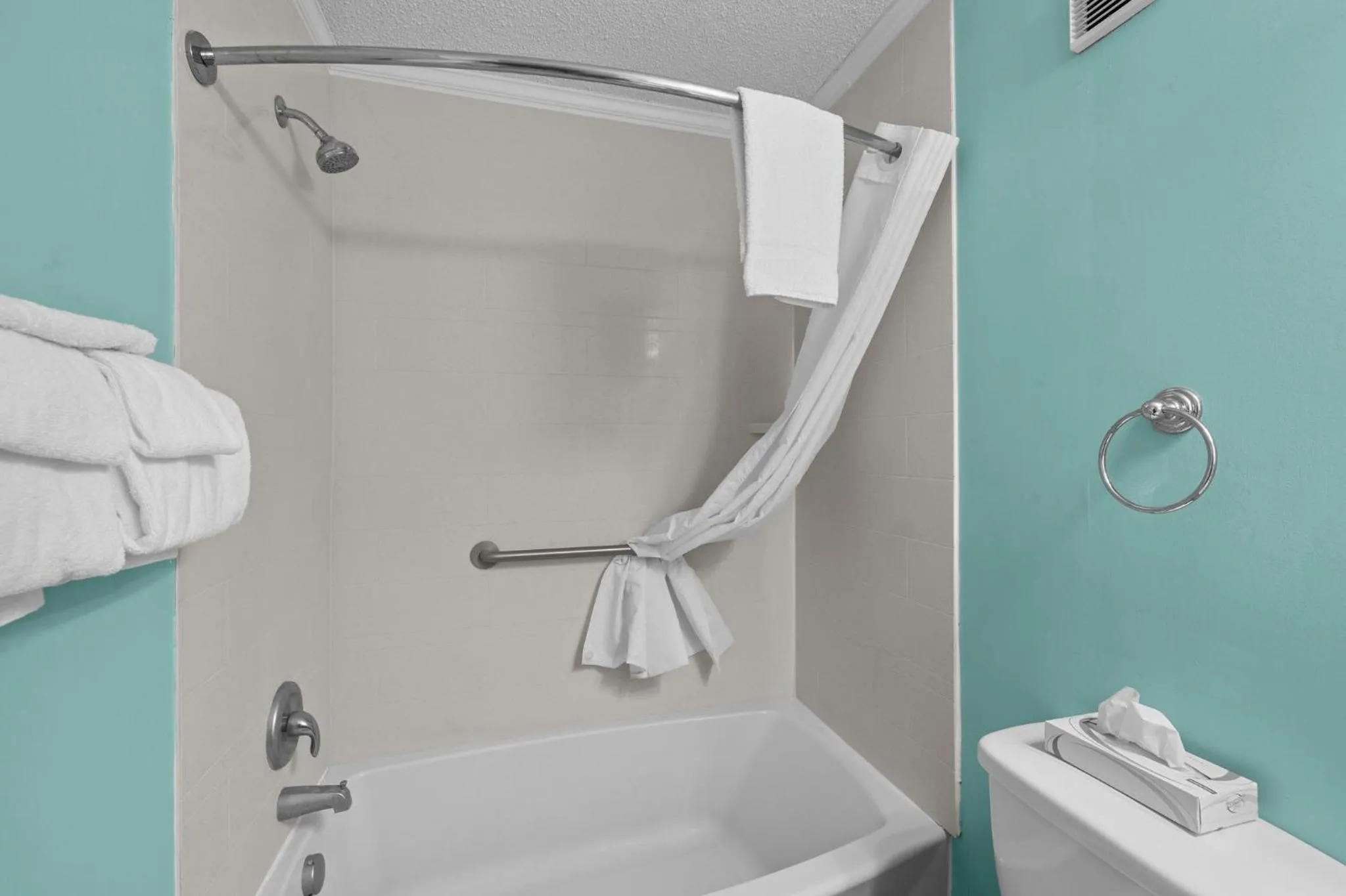 Bathroom in A Place at the Beach III