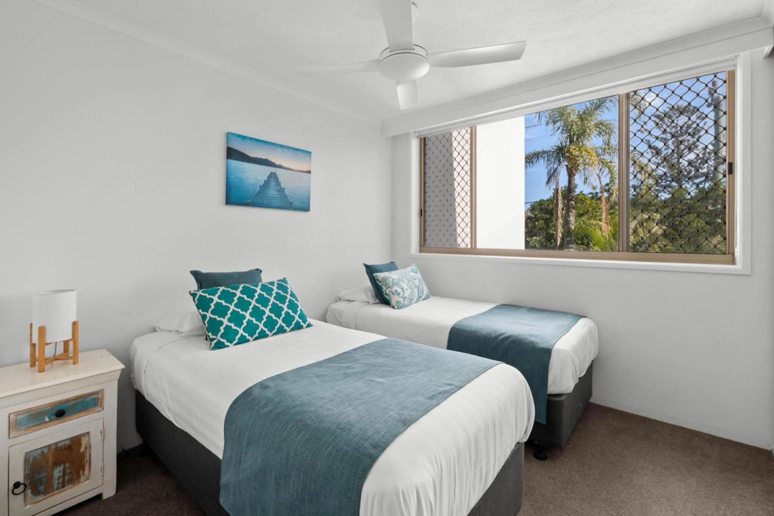 Bed in Sandcastles On Currumbin Beachfront, Gold Coast