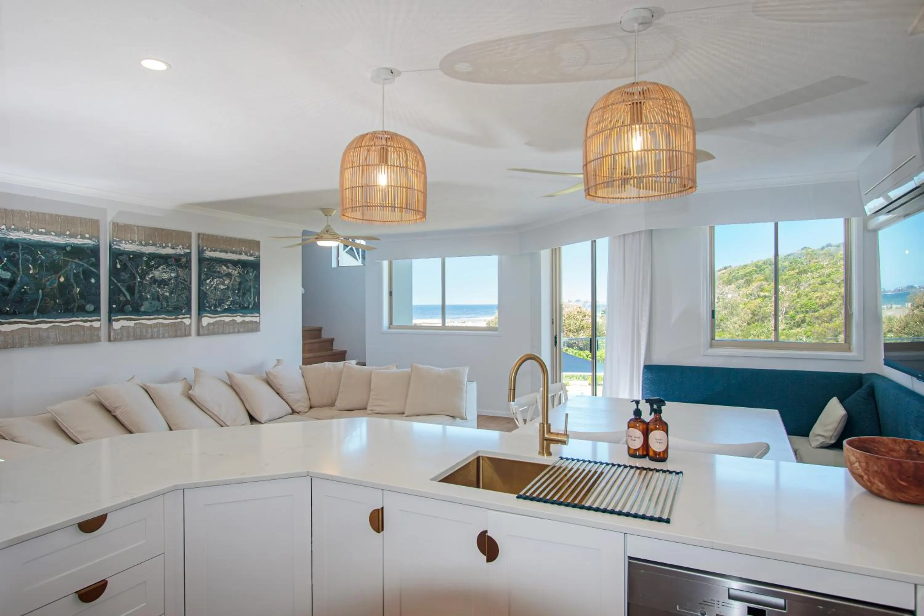 Sandcastles On Currumbin Beachfront, Gold Coast