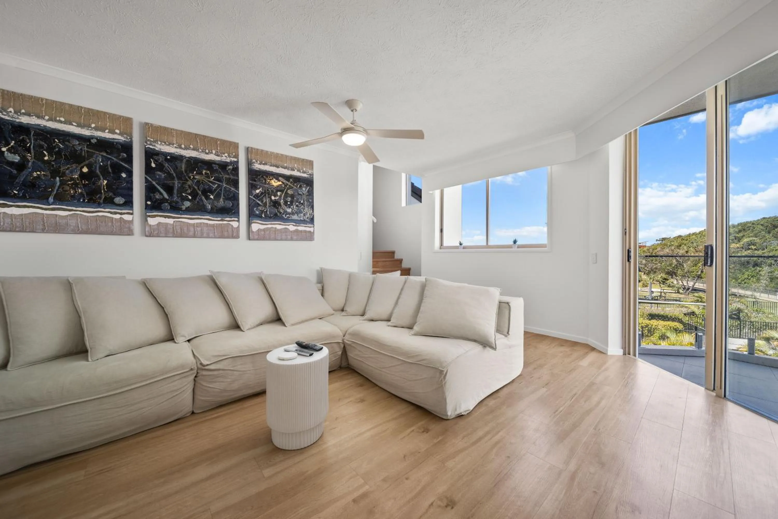 Sandcastles On Currumbin Beachfront, Gold Coast