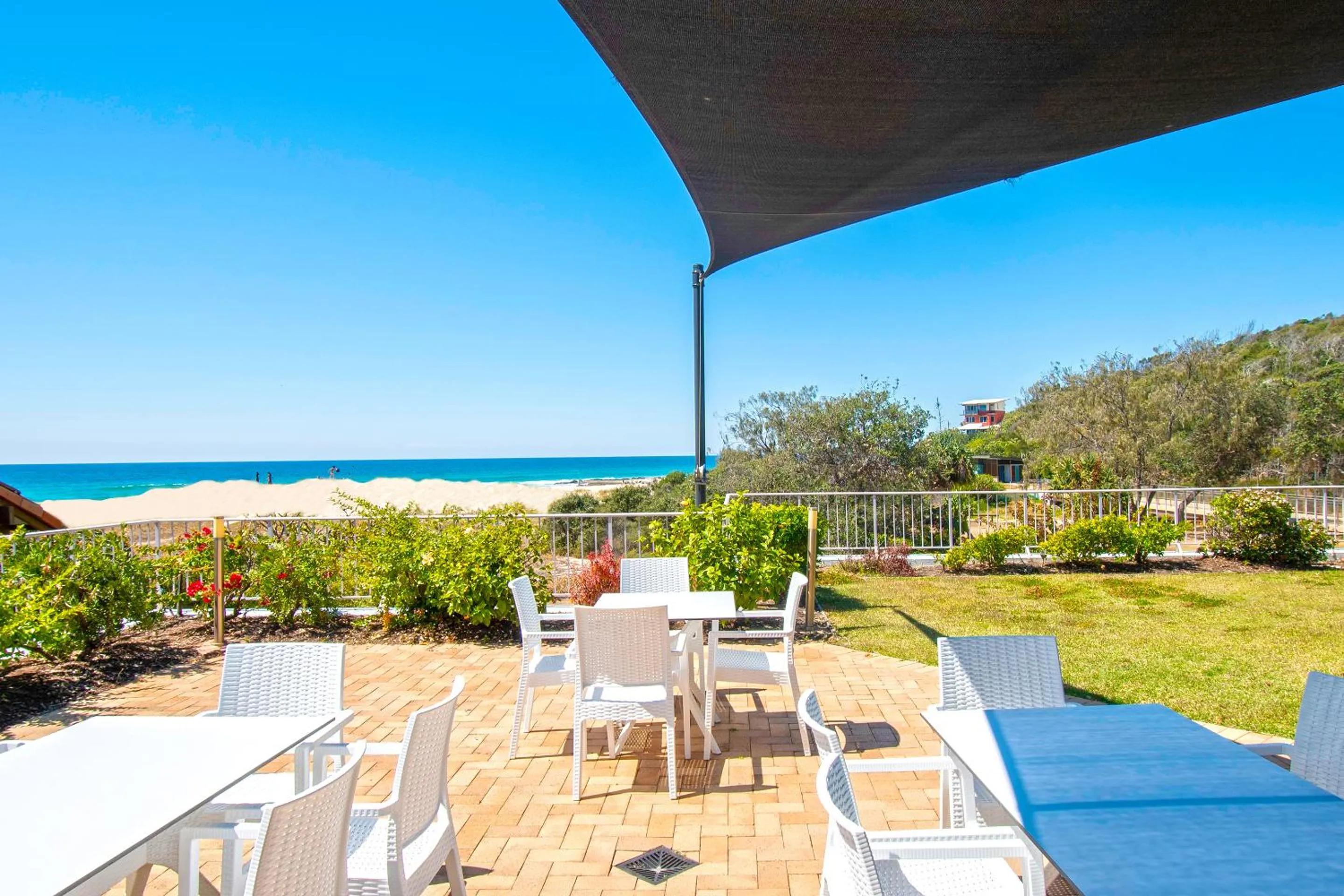 Patio in Sandcastles On Currumbin Beachfront, Gold Coast