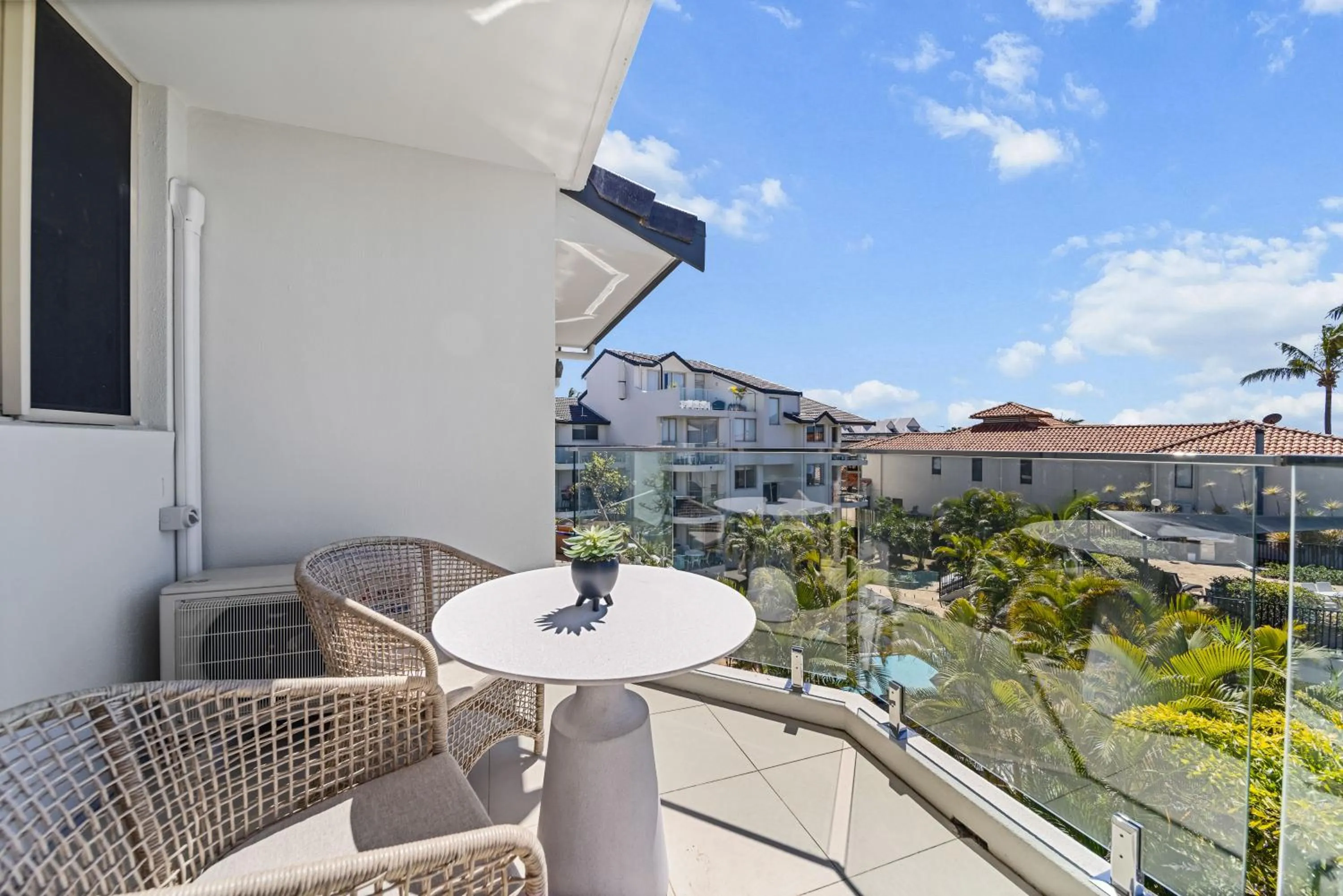 Sandcastles On Currumbin Beachfront, Gold Coast