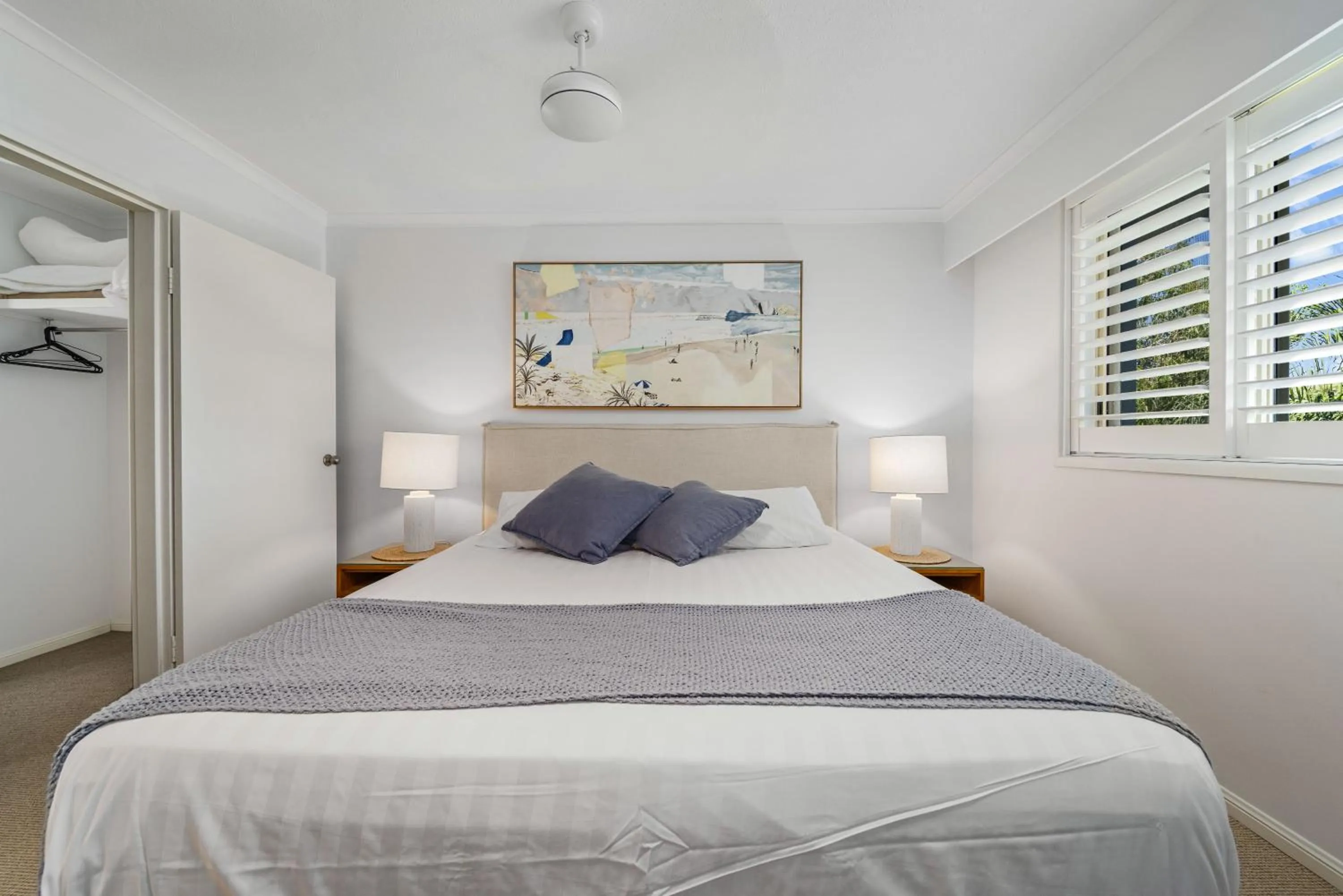 Bed in Sandcastles On Currumbin Beachfront, Gold Coast