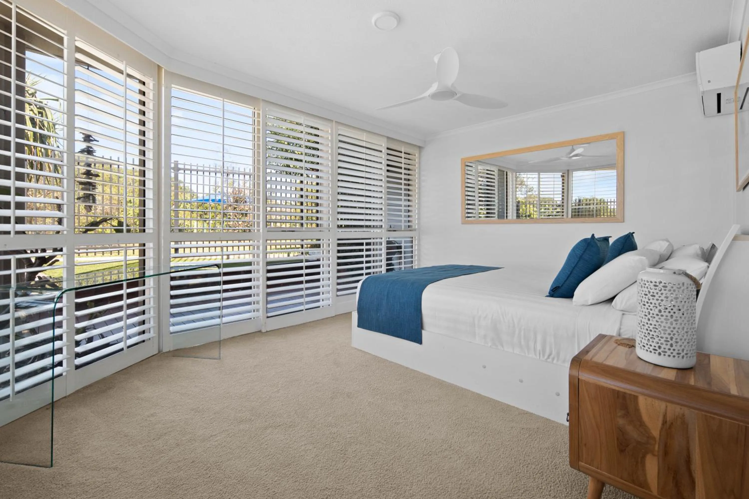 Bed in Sandcastles On Currumbin Beachfront, Gold Coast