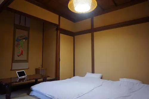 Bed in Restaurant & Inn ATSUSHI -Kanazawa-