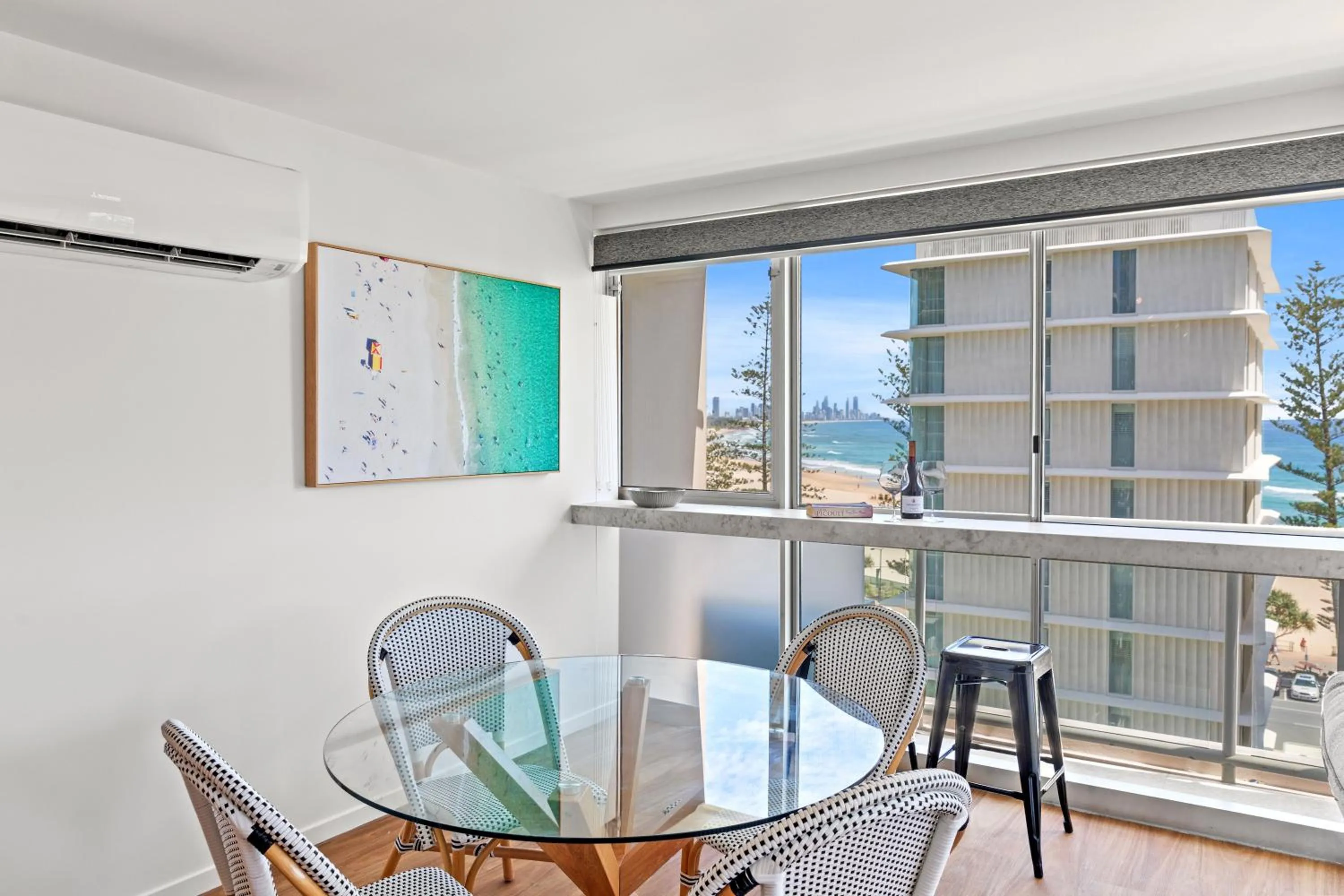 Dining area in Burleigh Beach Tower