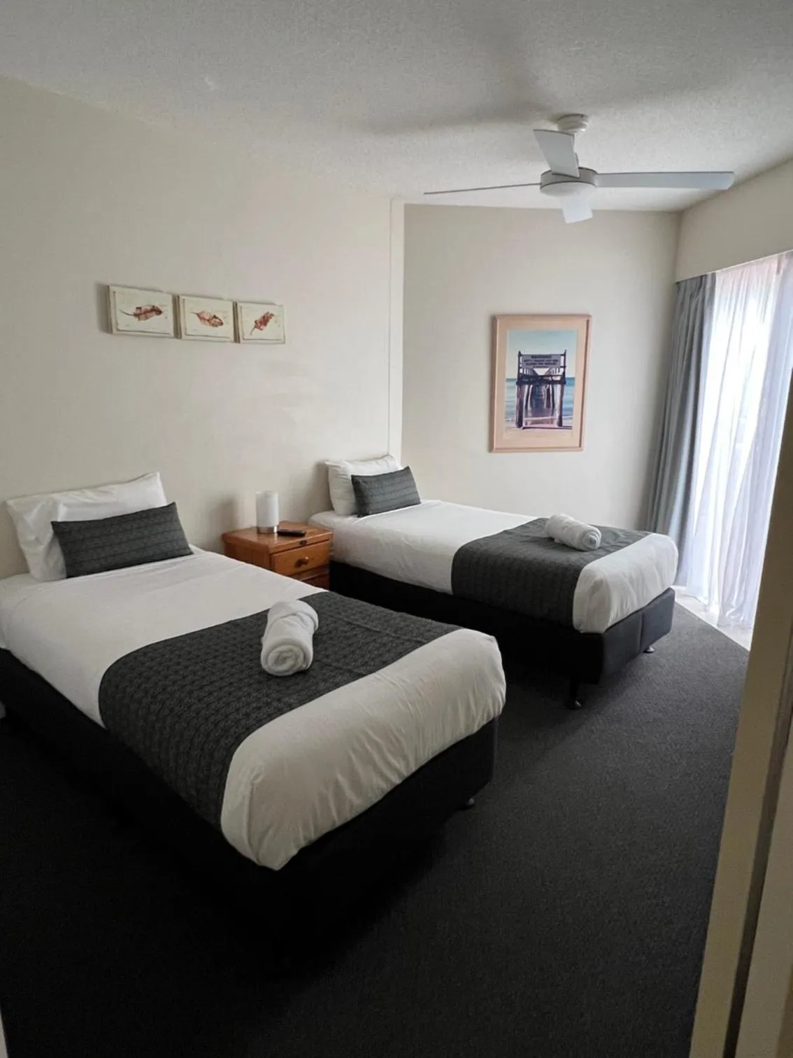 Bedroom, Bed in White Crest Apartments