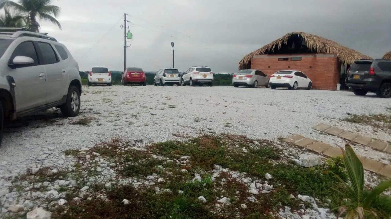 Parking in La Manola Finca Hotel