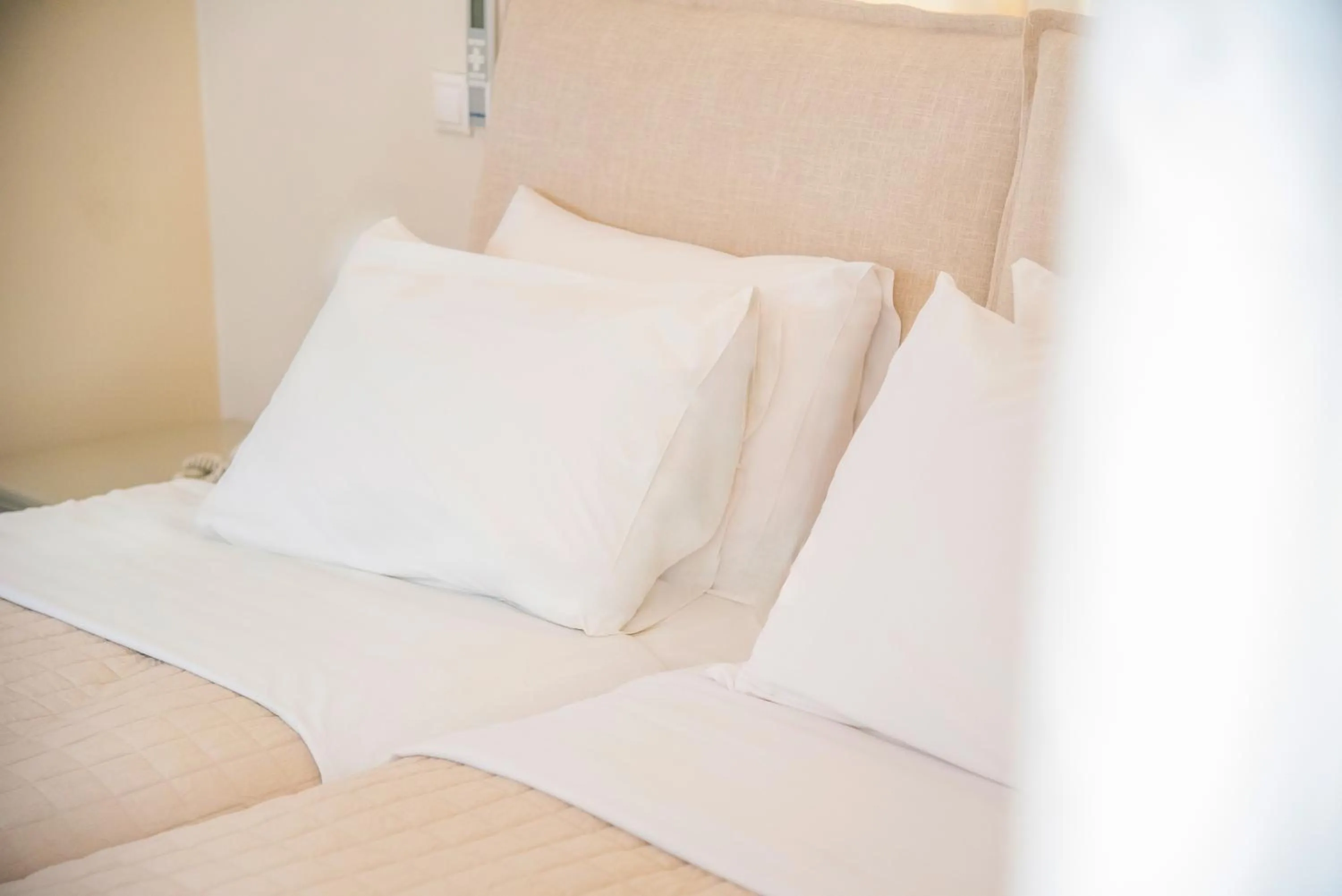 Bedroom, Bed in Princess Hotel