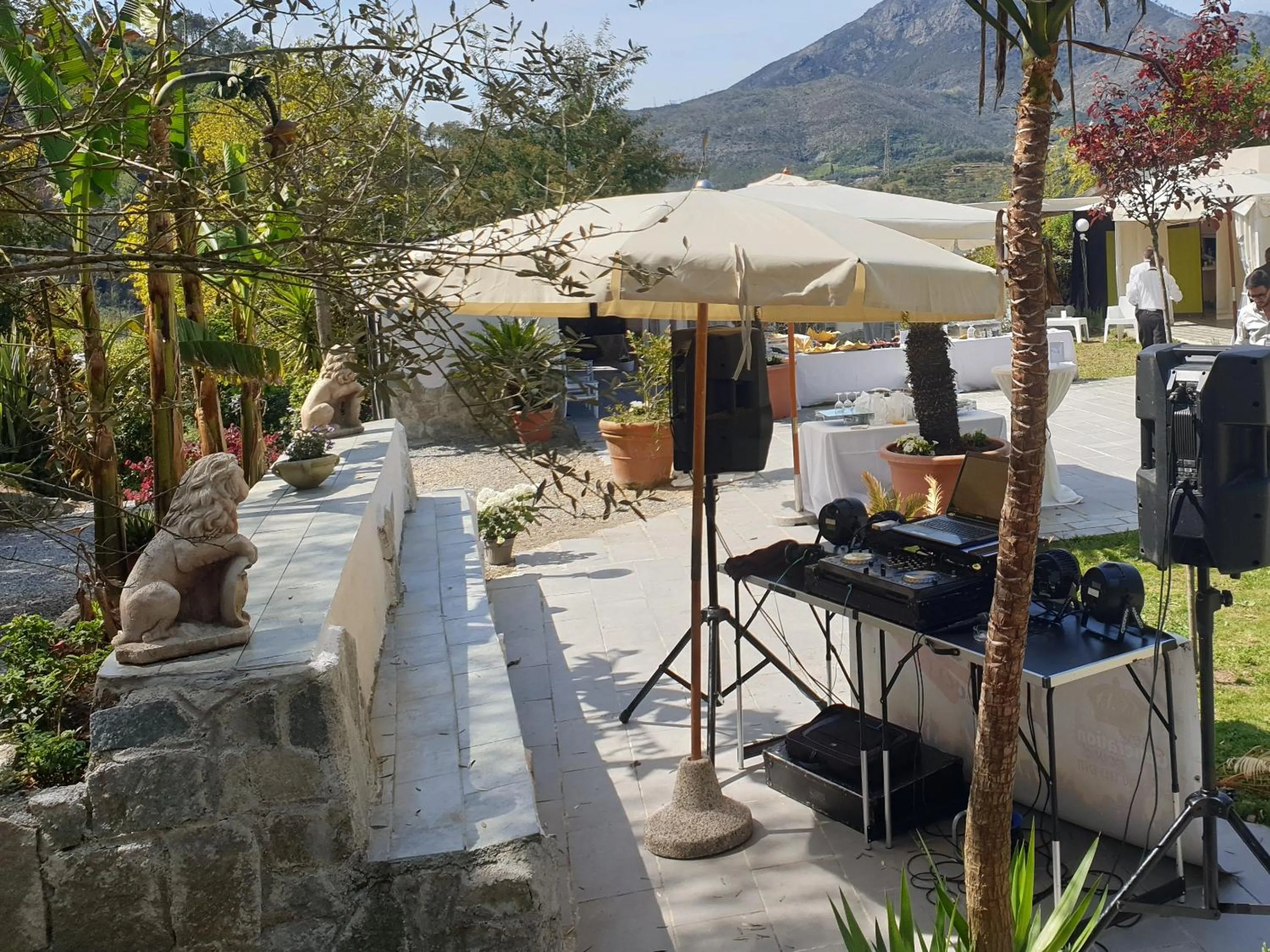 Property building in Costa Morroni