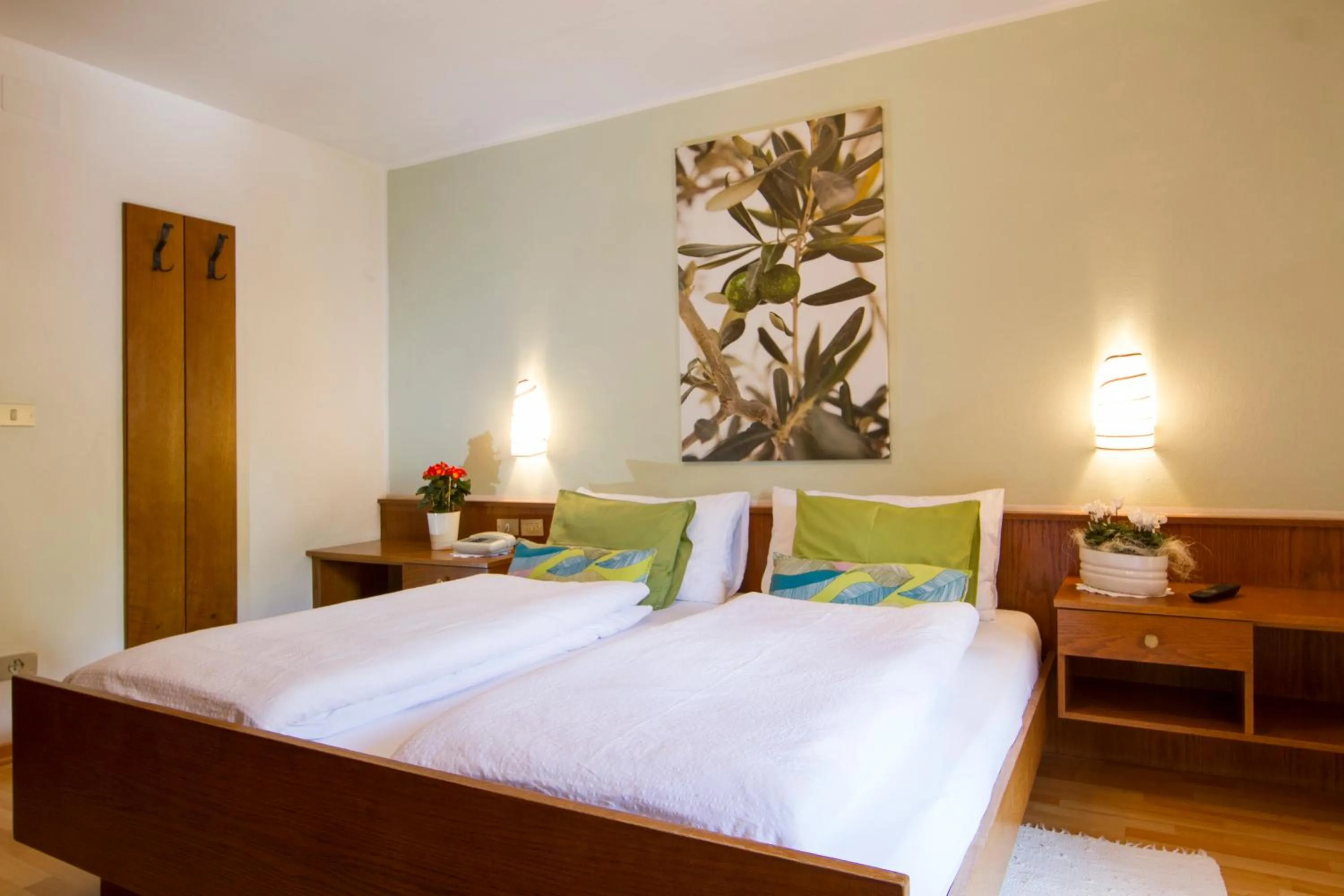 Photo of the whole room, Bed in Chalet Madrisa