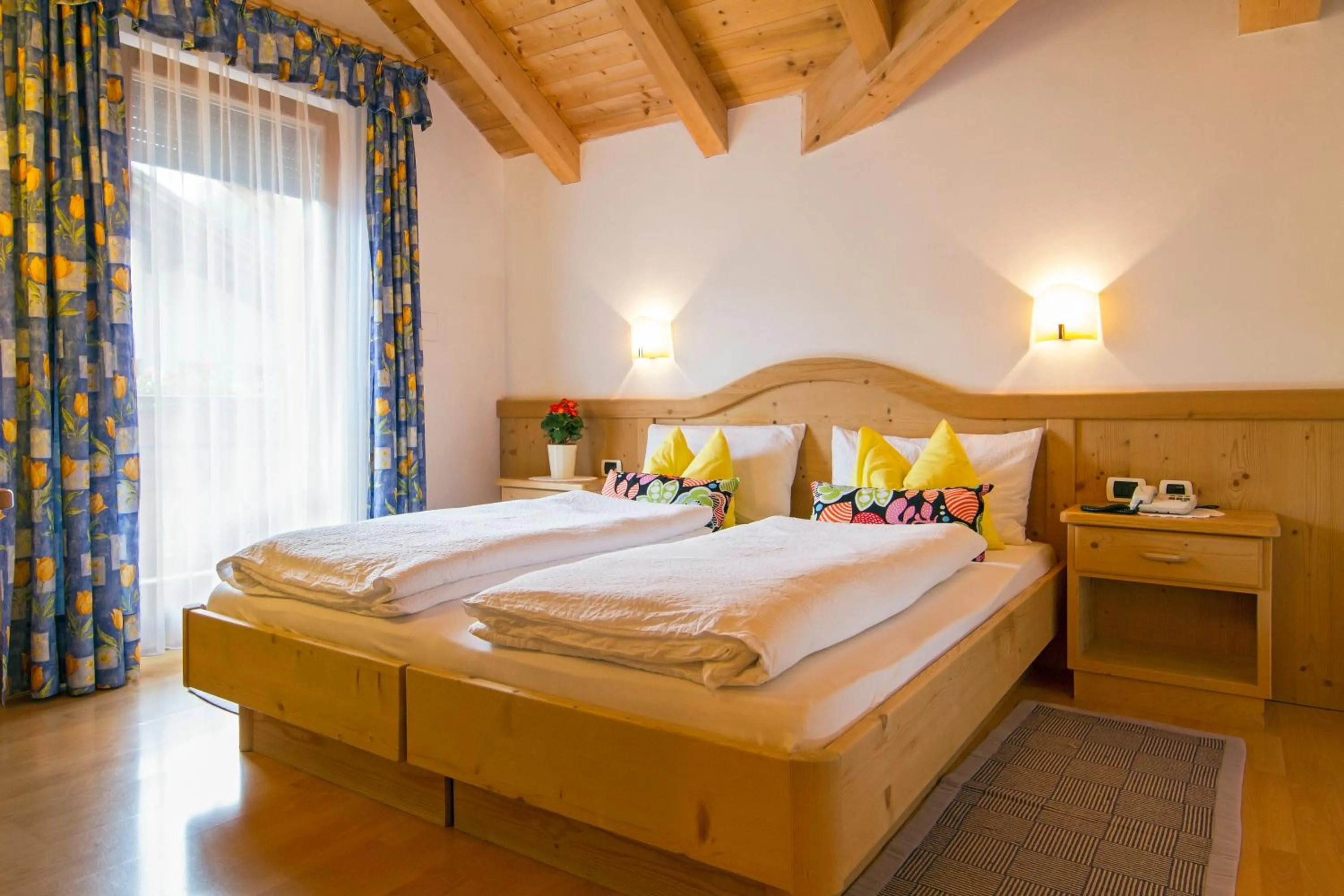 Day, Bed in Chalet Madrisa
