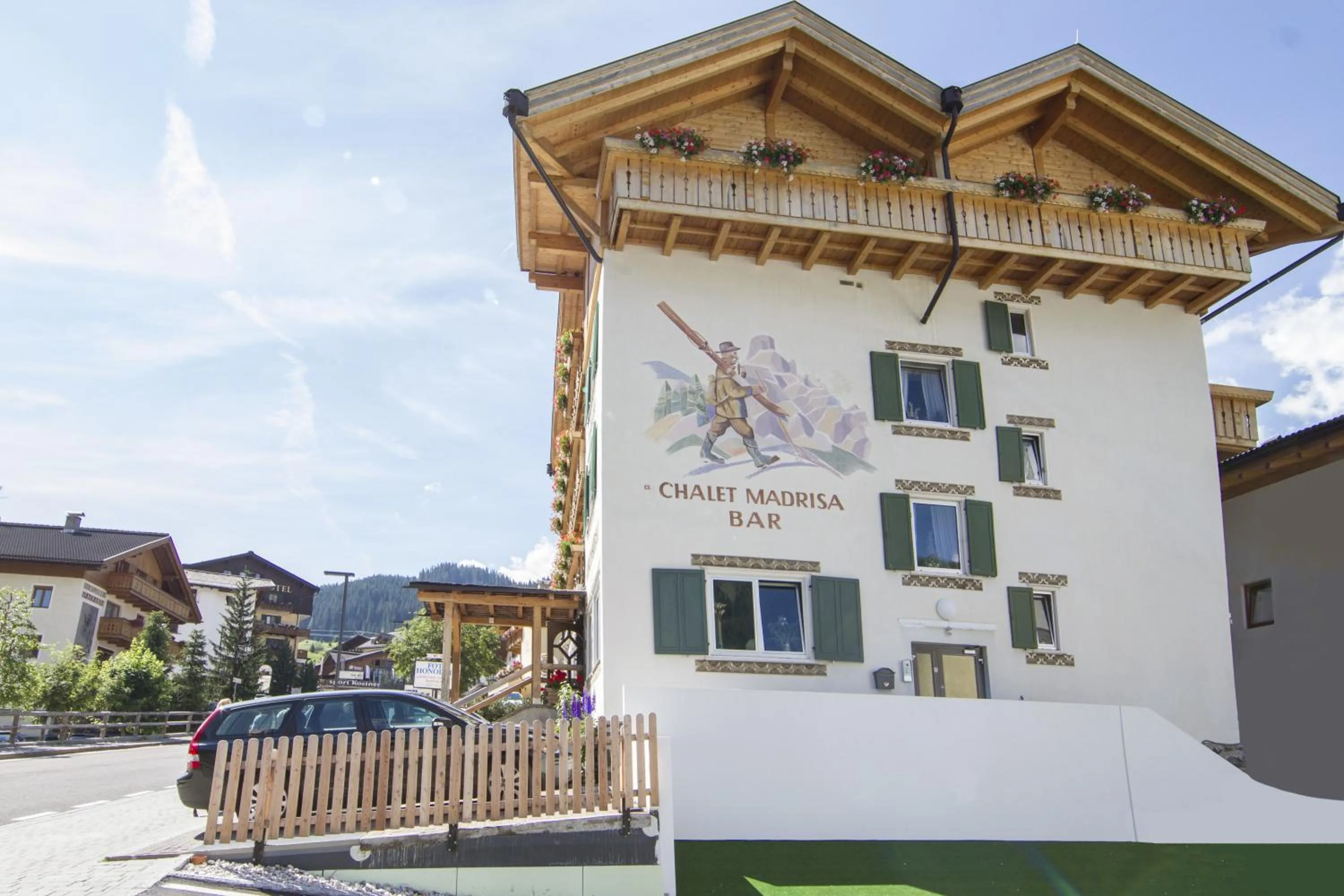 Property building in Chalet Madrisa