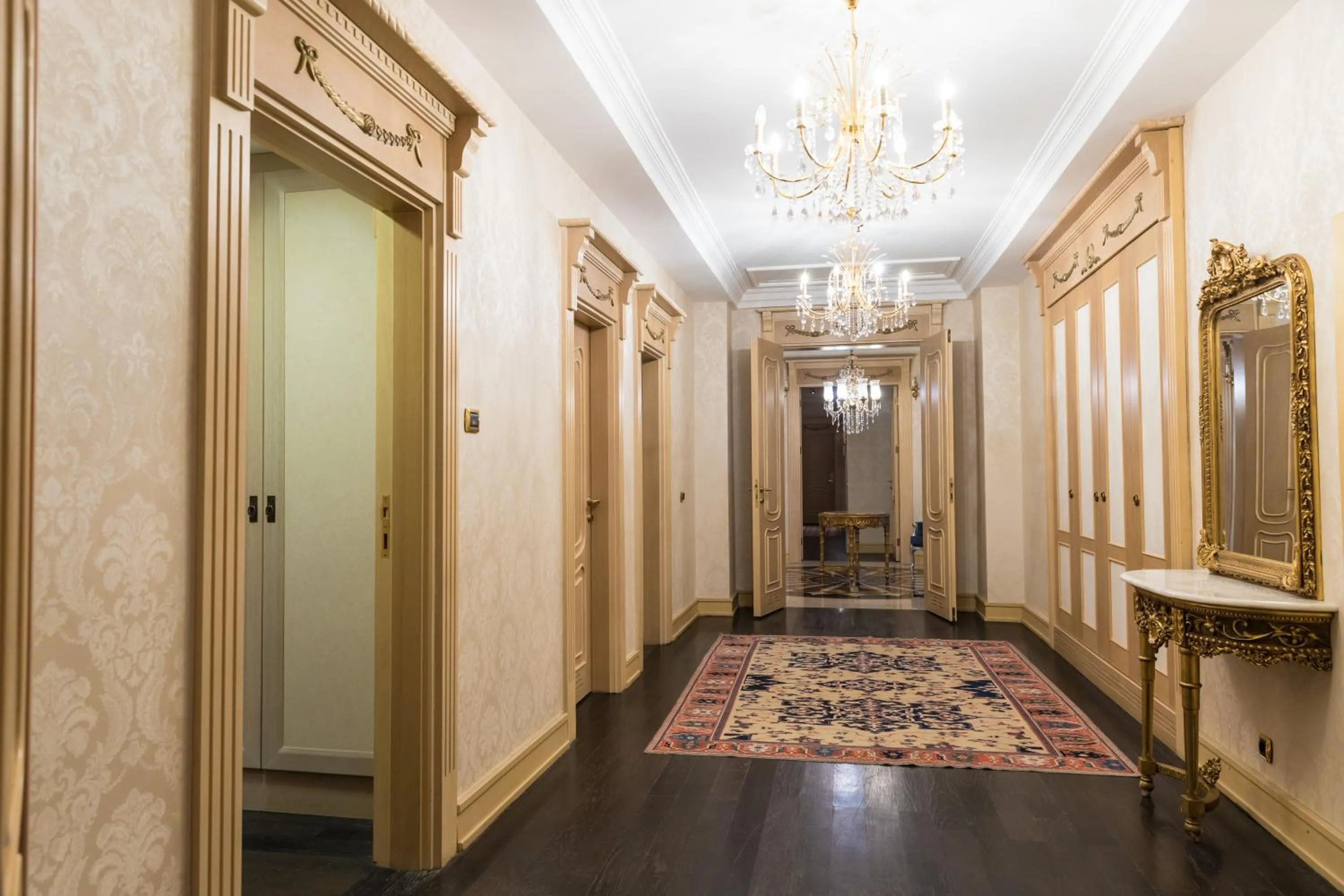 Lobby or reception in Excelsior Hotel & Spa Baku