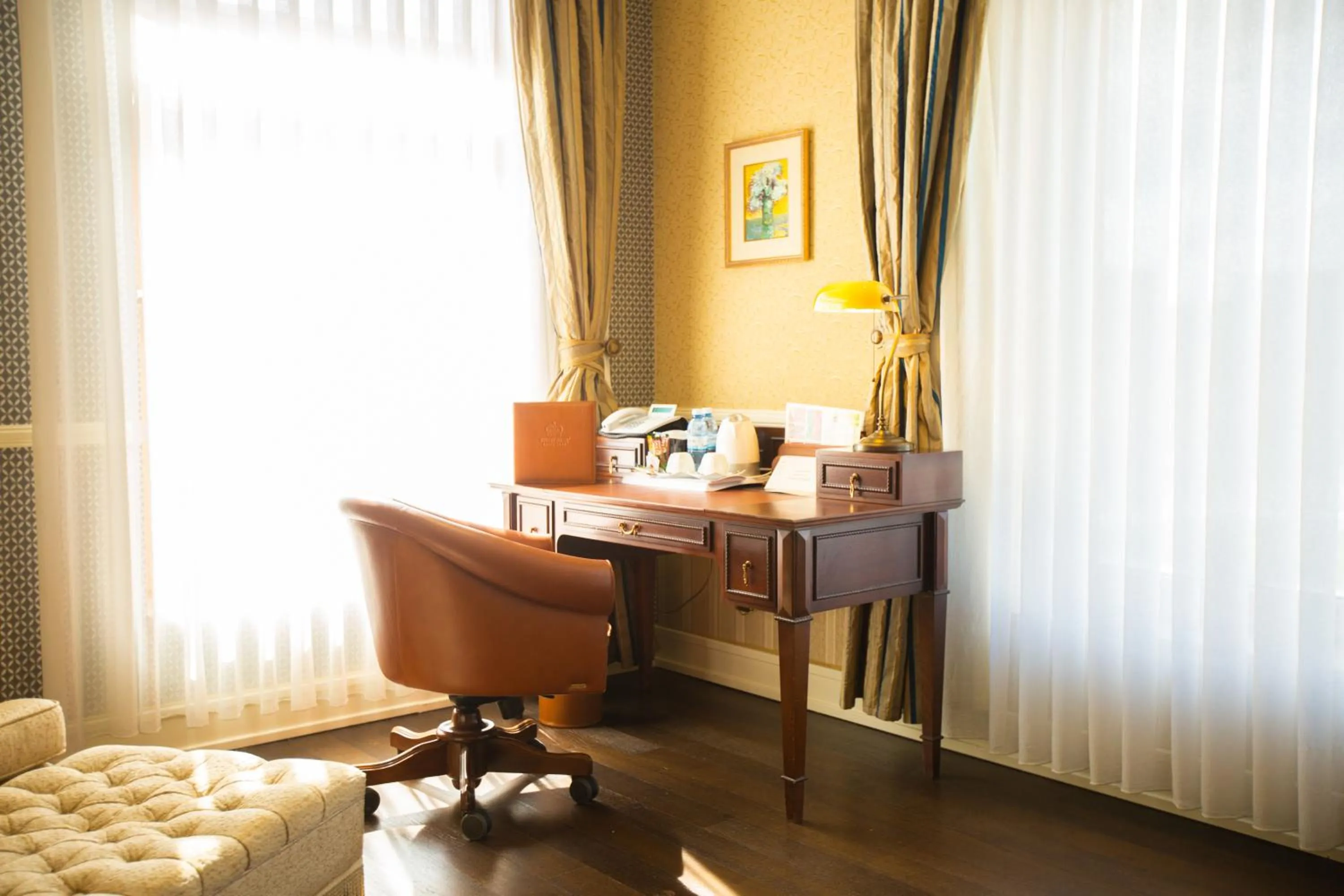 Seating area in Excelsior Hotel & Spa Baku