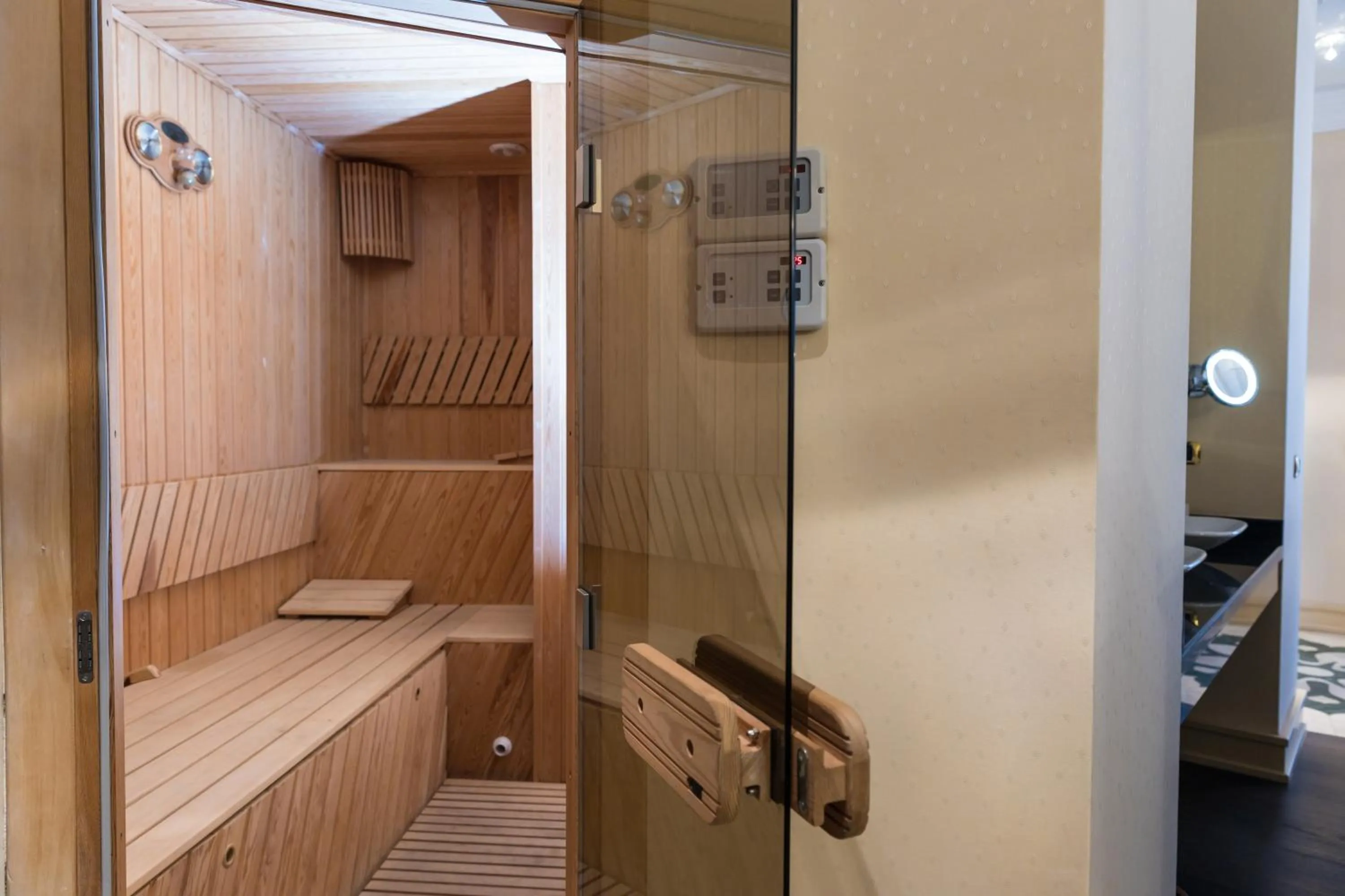 Steam room in Excelsior Hotel & Spa Baku