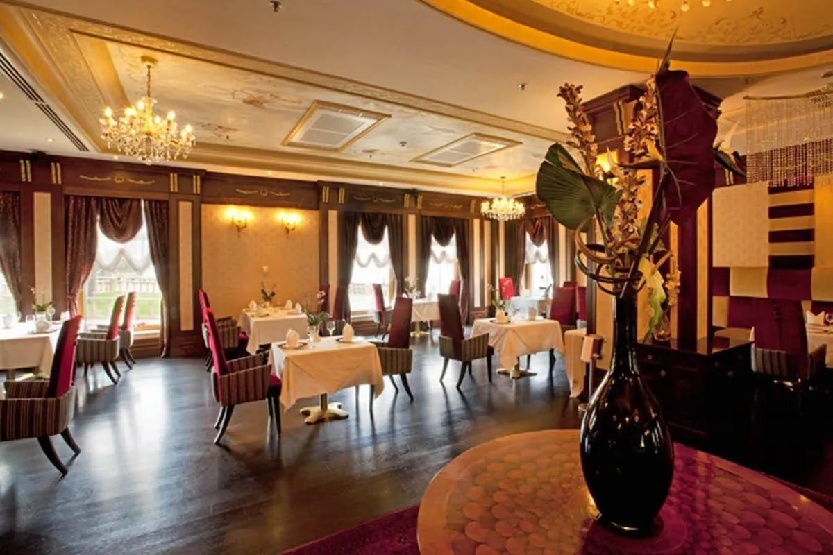Restaurant/places to eat in Excelsior Hotel & Spa Baku