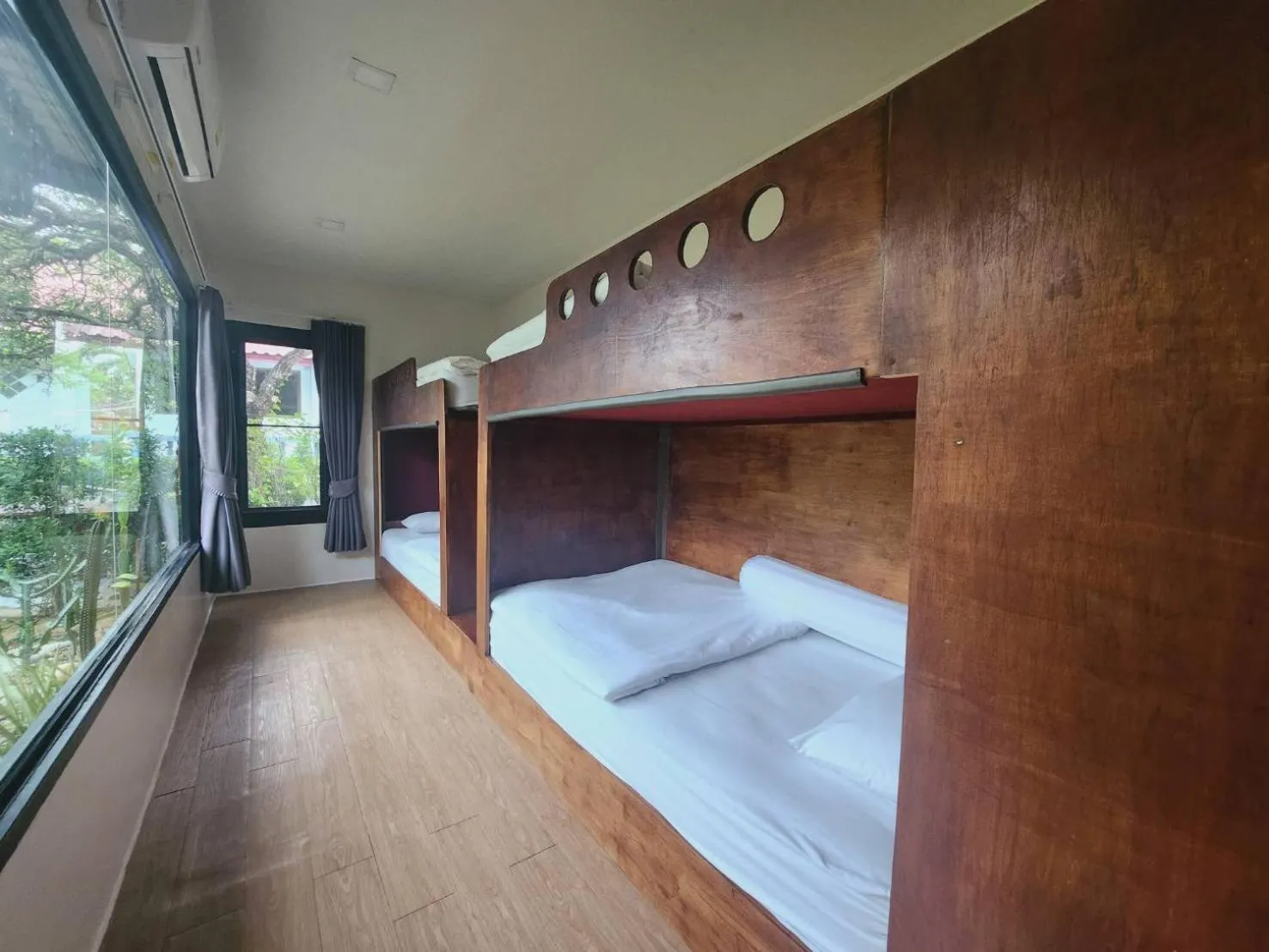 Bed in Beach Box at Pran